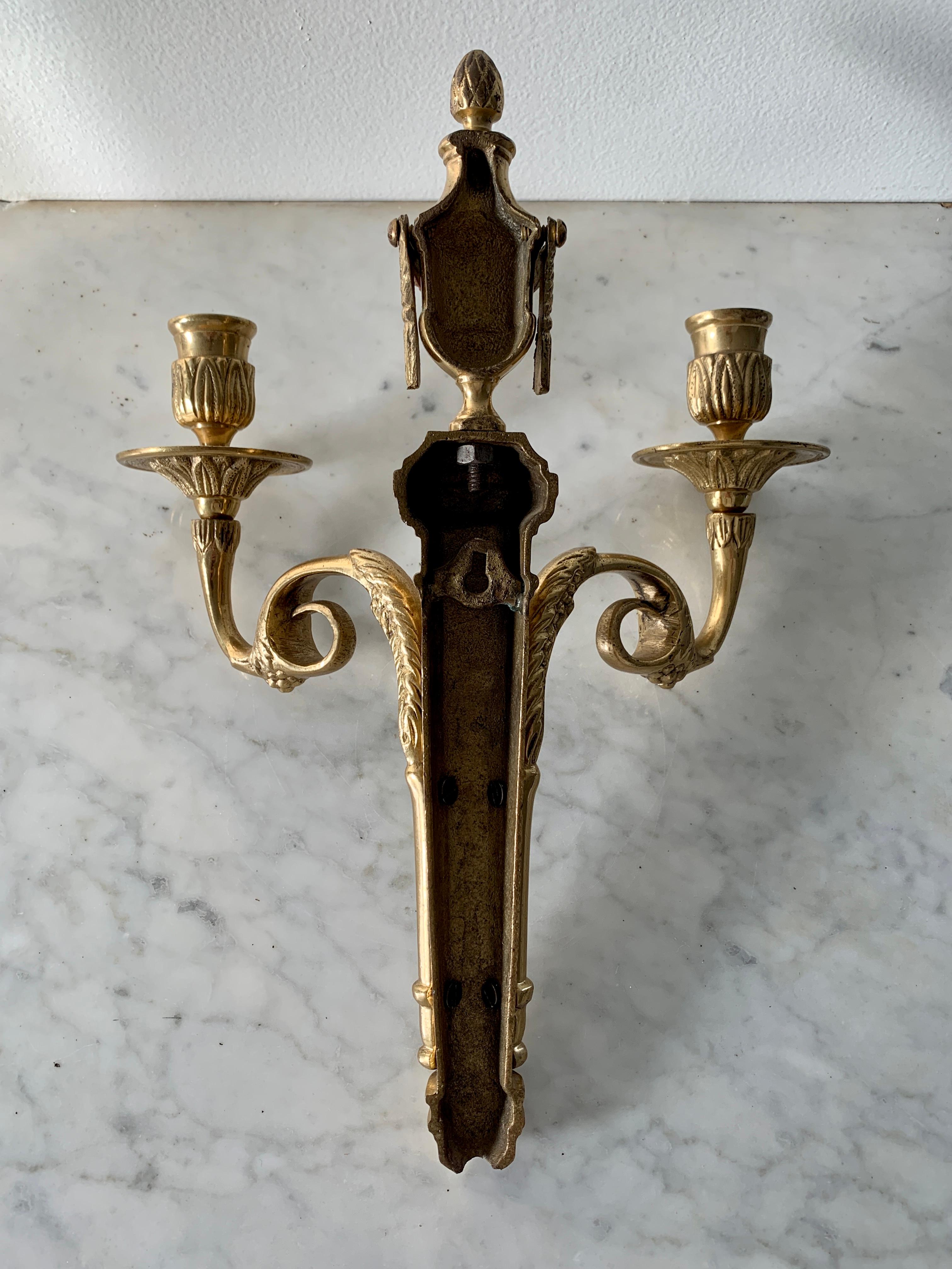 Vintage Brass Neoclassical Style Candle Sconce For Sale at 1stDibs