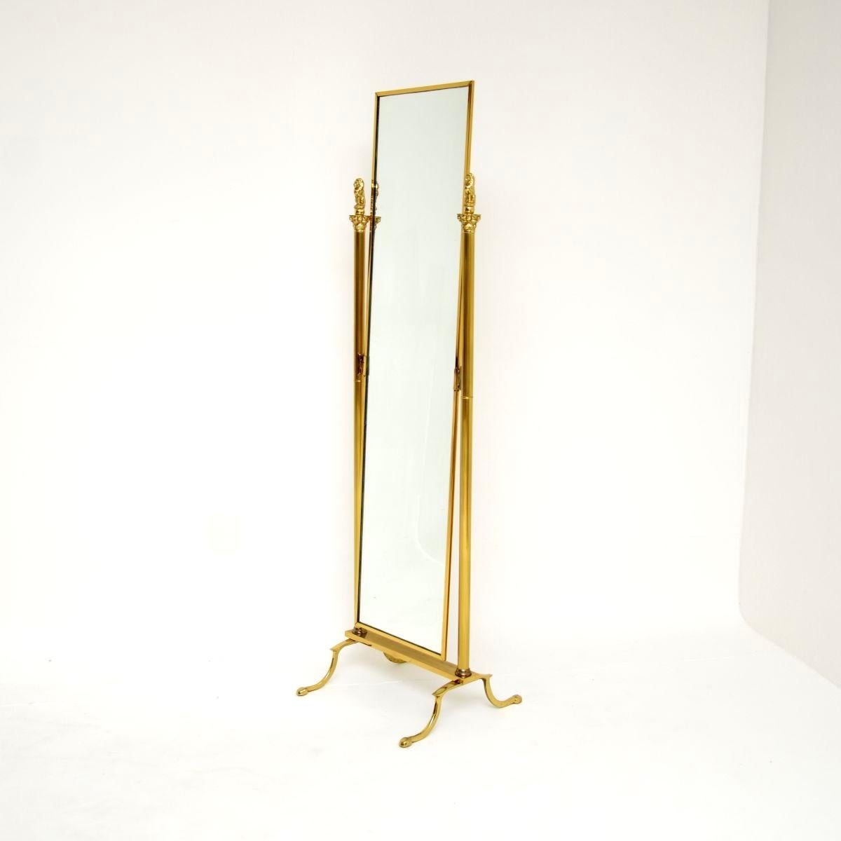 Neoclassico Specchio chevale in ottone d'epoca in stile neoclassico in vendita