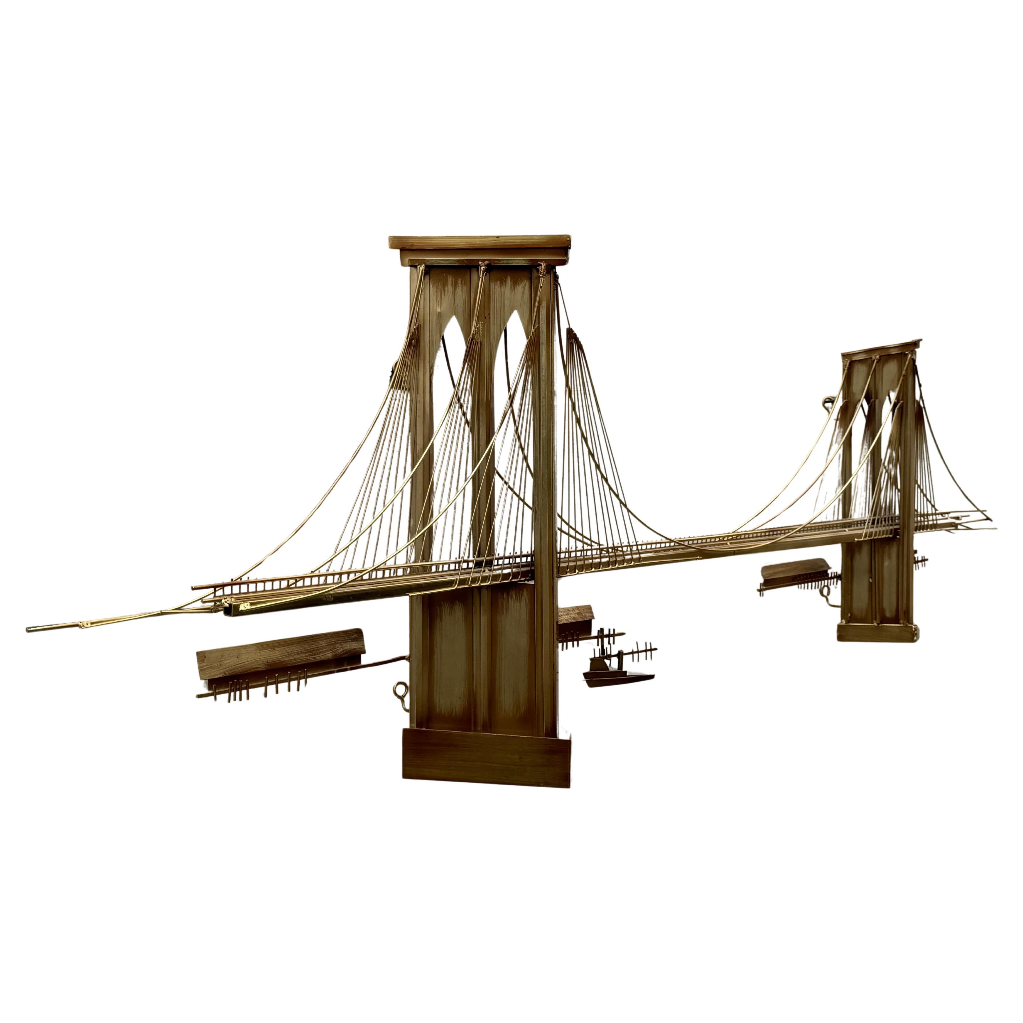 Scultura da parete in ottone New York Brooklyn Bridge Curtis Jeré circa 1970