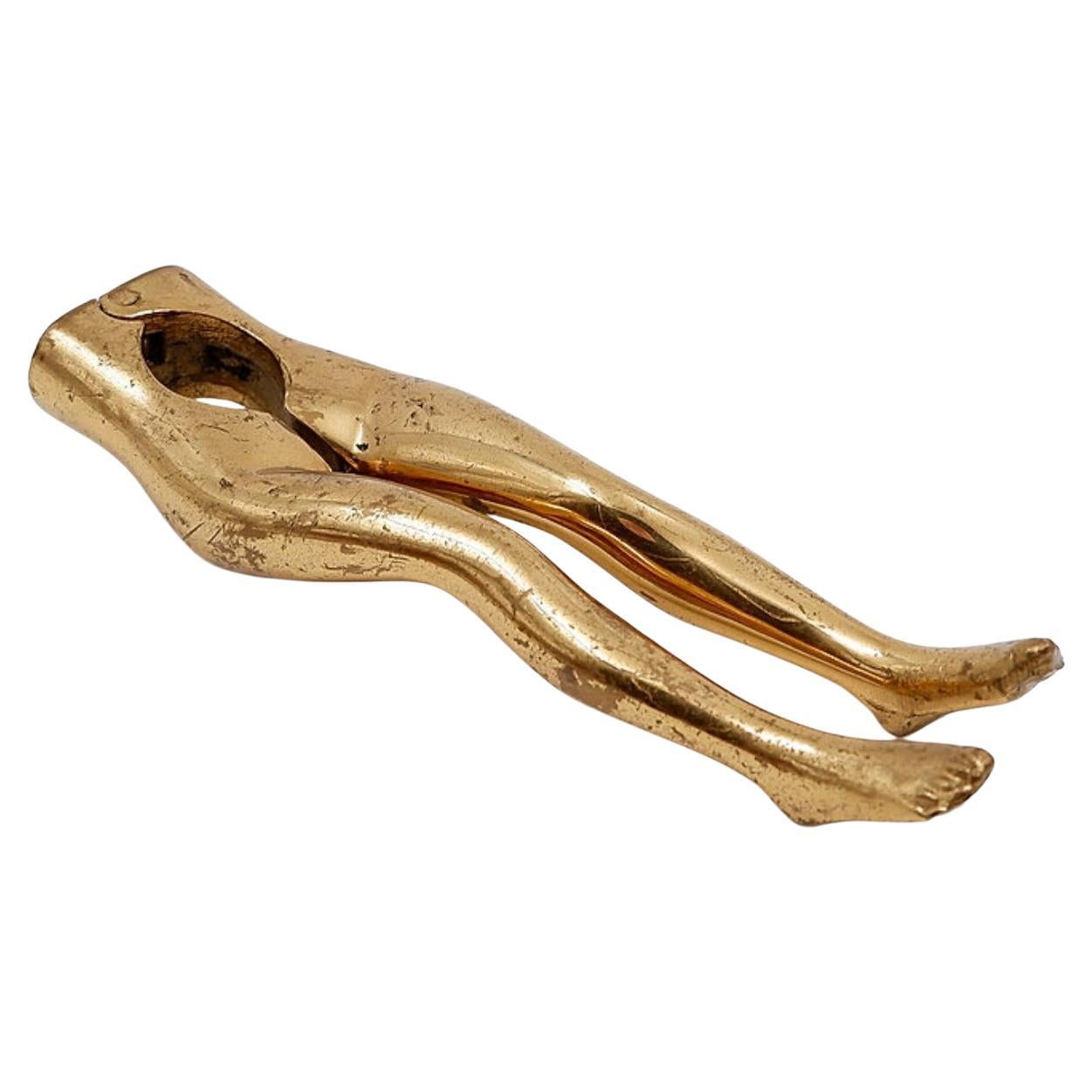 Casse-noisette vintage en laiton en forme de jambes de femme, années 70