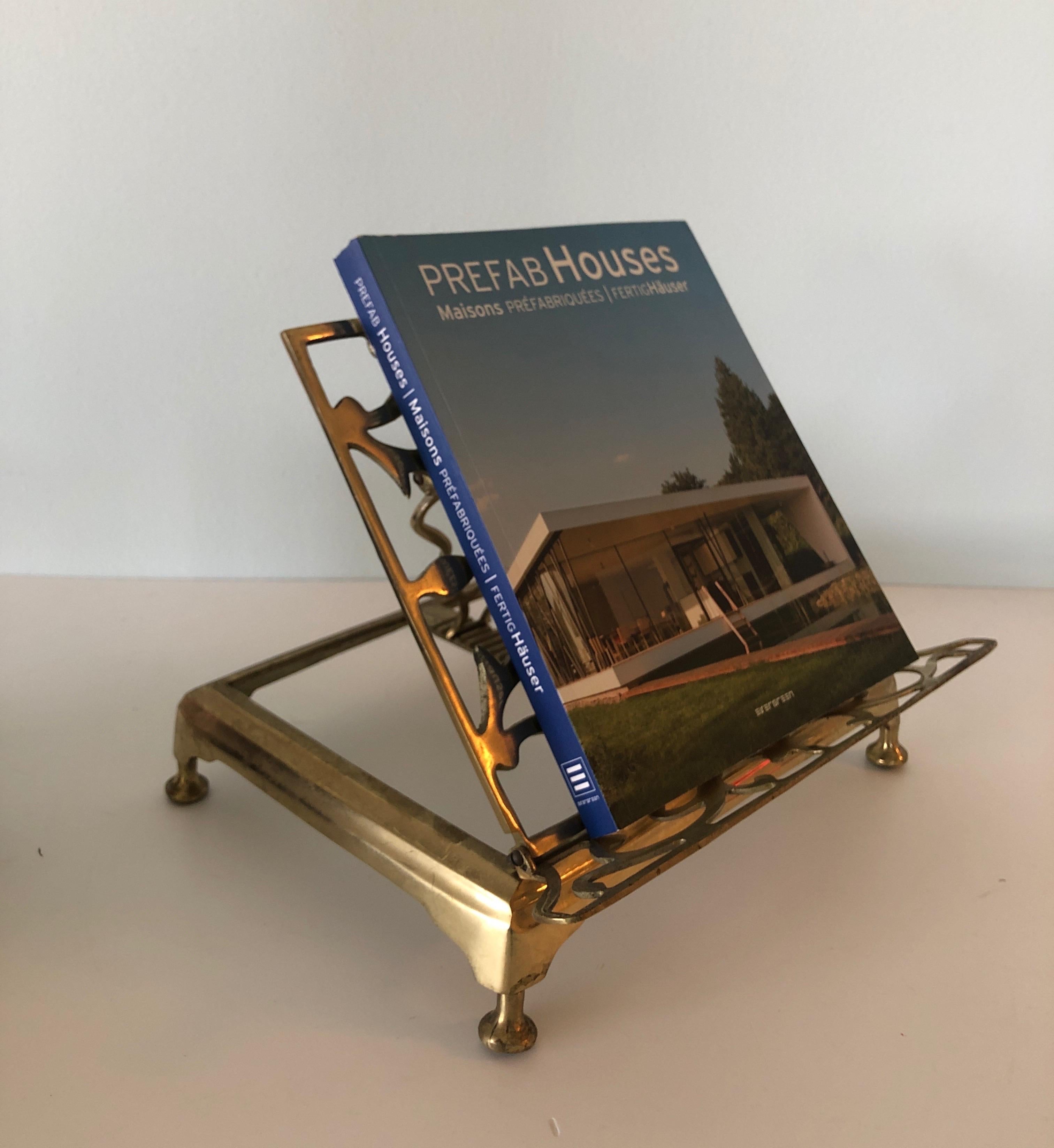 Hand-Crafted Vintage Brass Ornate Book or Bible Stand with Small Round Feet