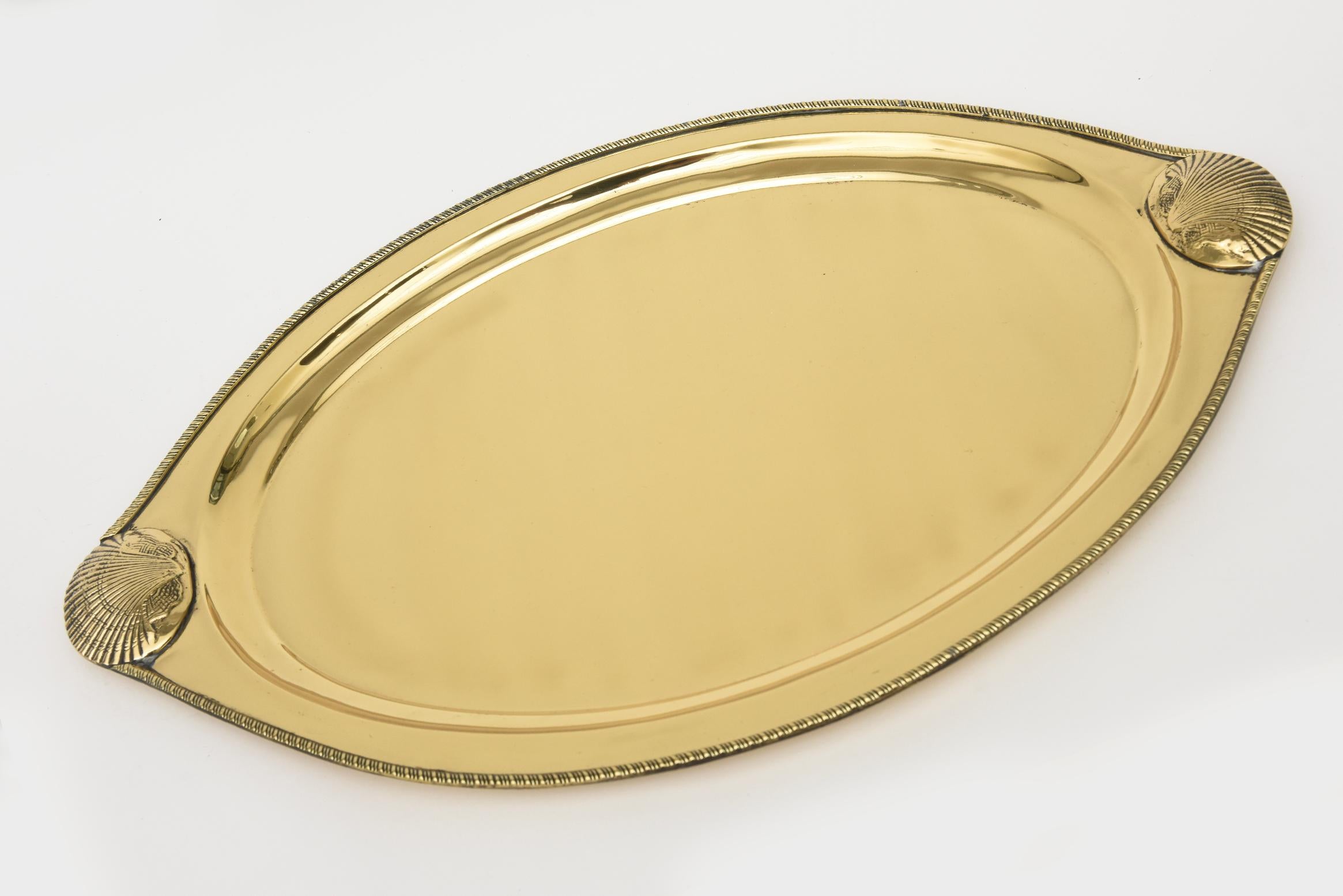 American Vintage Brass Oval Tray With Shell Design Barware For Sale