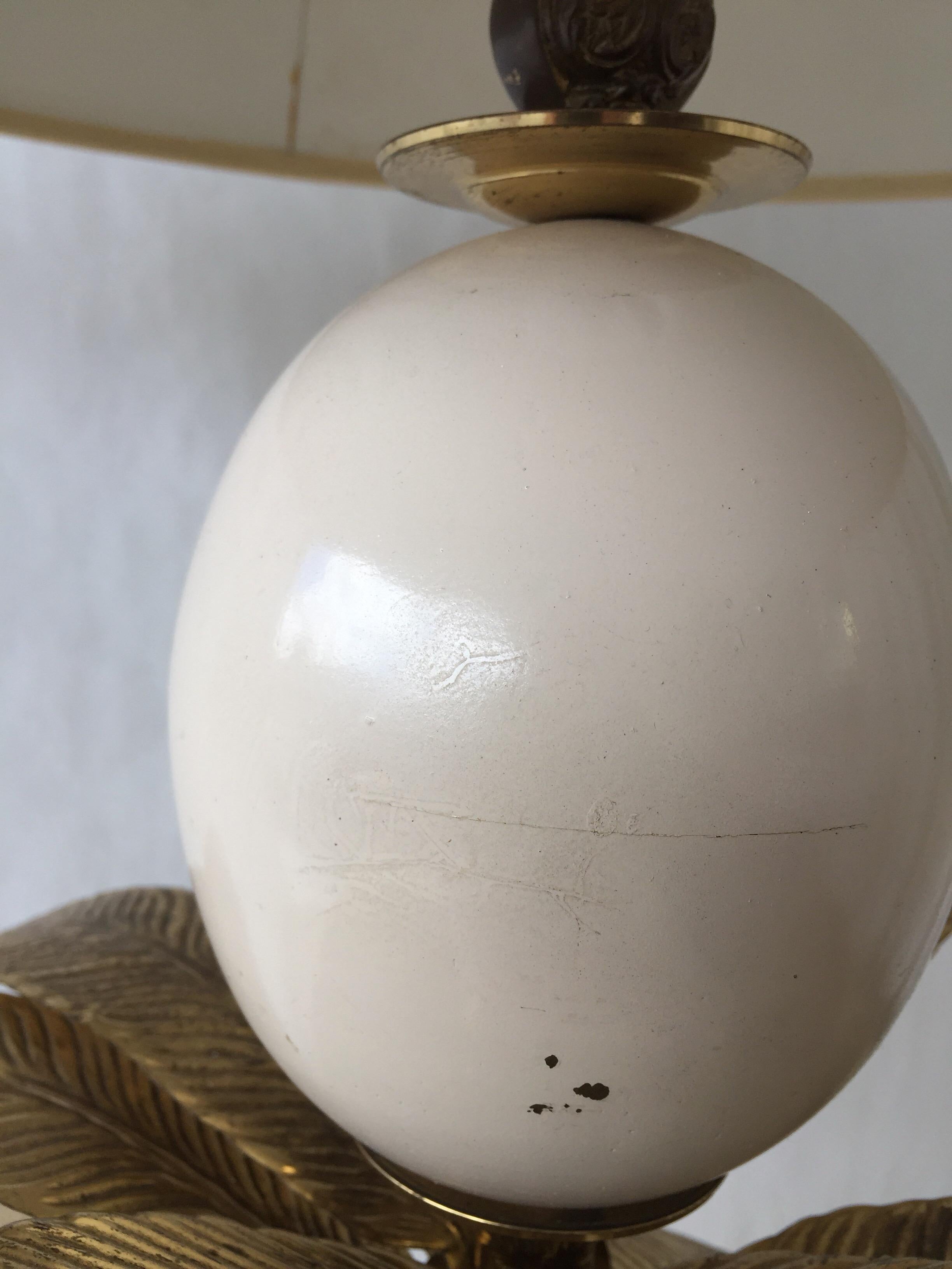 Italian Vintage Brass Palm Tree and Faux Ostrich Egg Table Lamp For Sale