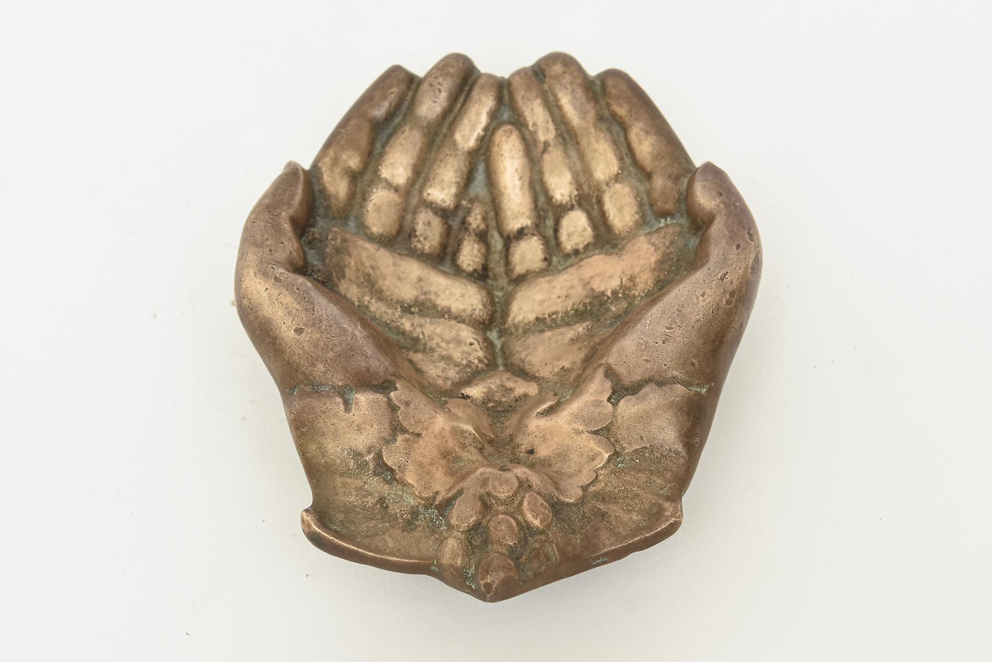 Vintage Brass Praying Hands Paperweight, Desk Accessory, Bowl or Object In Good Condition For Sale In North Miami, FL