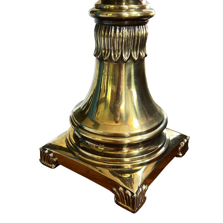 Vintage Brass Rembrandt Table Lamp – Elegant Neoclassical Design, Circa 1950s For Sale 1