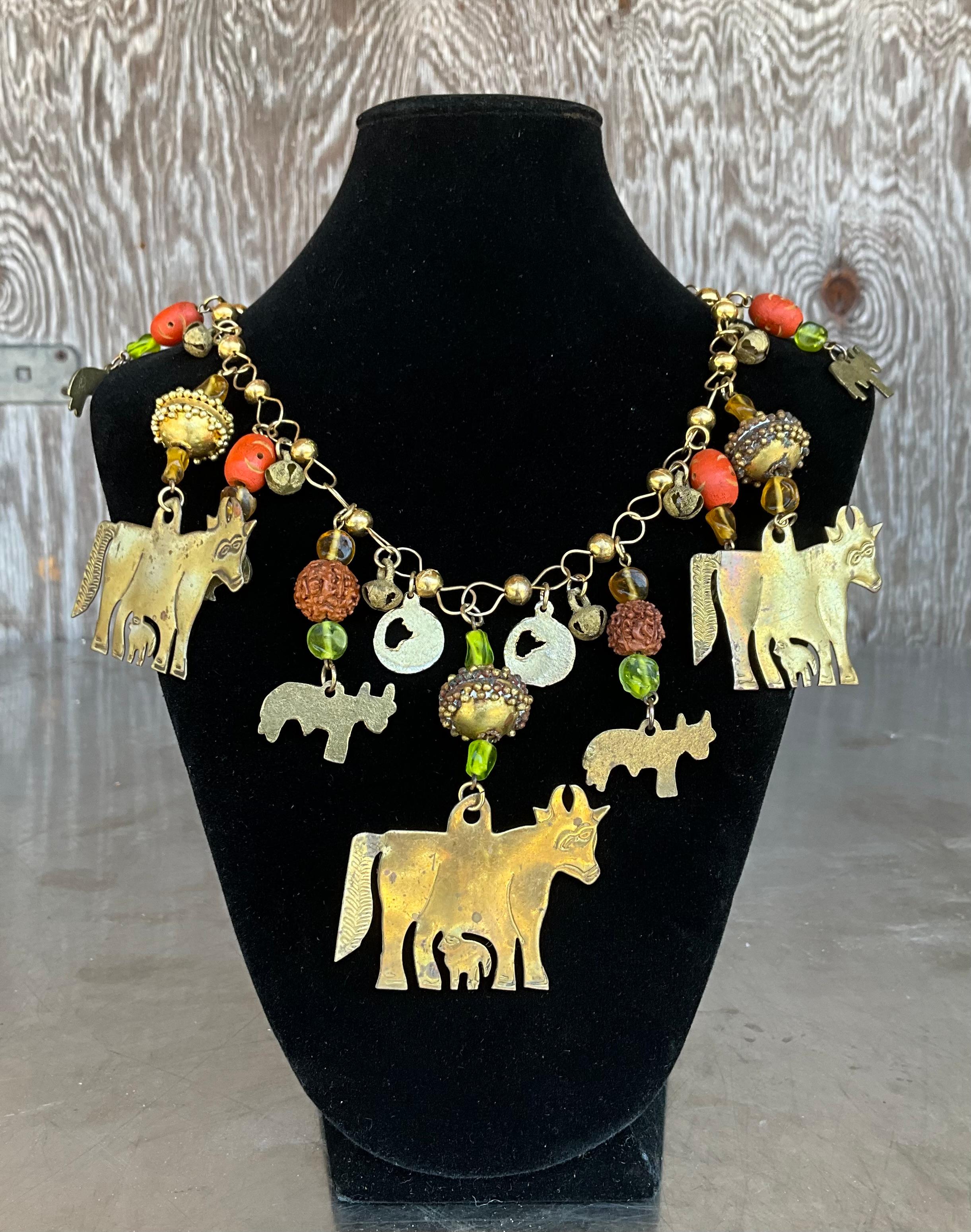 Vintage-Halskette mit Heiligem Stier aus Messing im Angebot 1