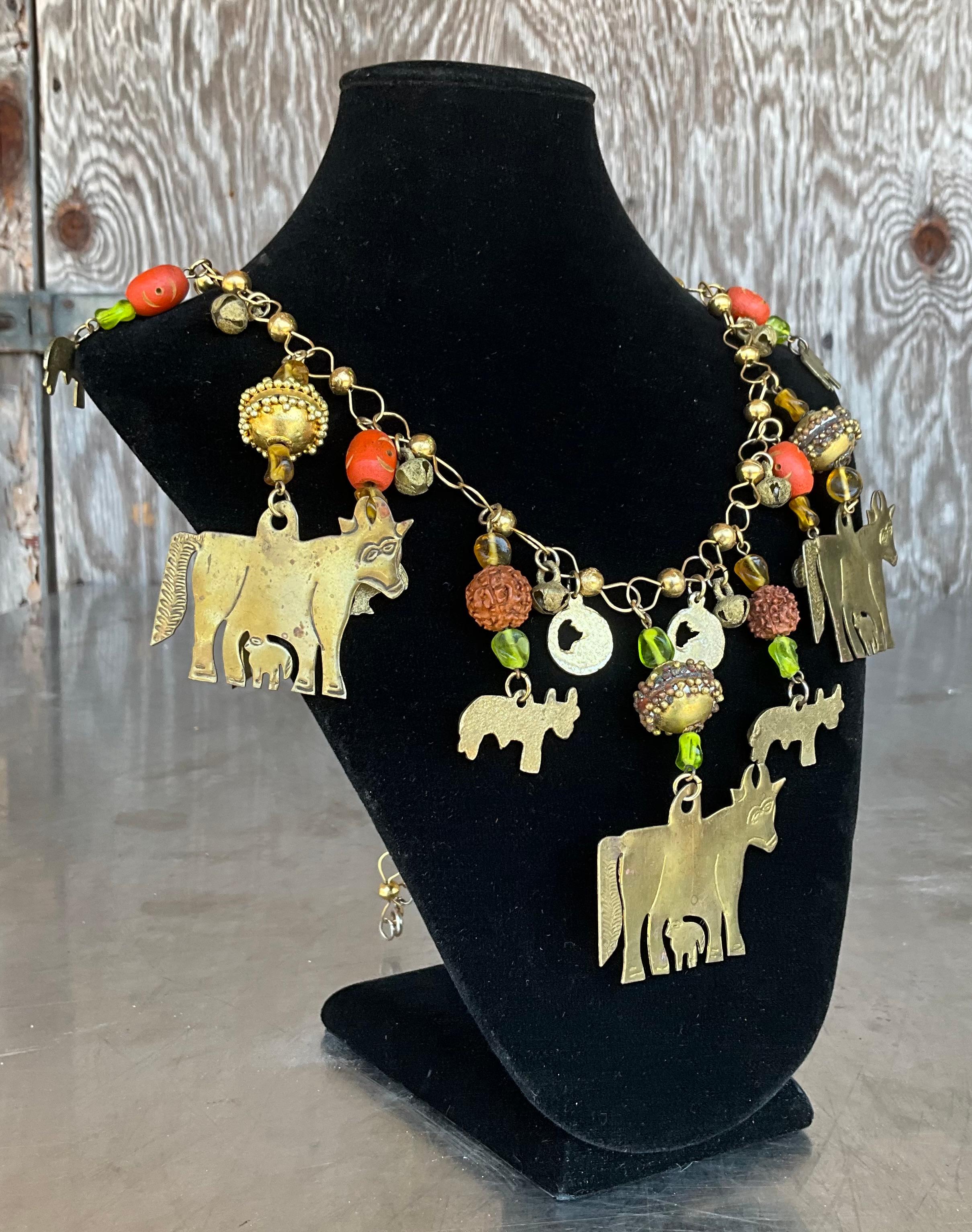 Vintage-Halskette mit Heiligem Stier aus Messing im Angebot 2
