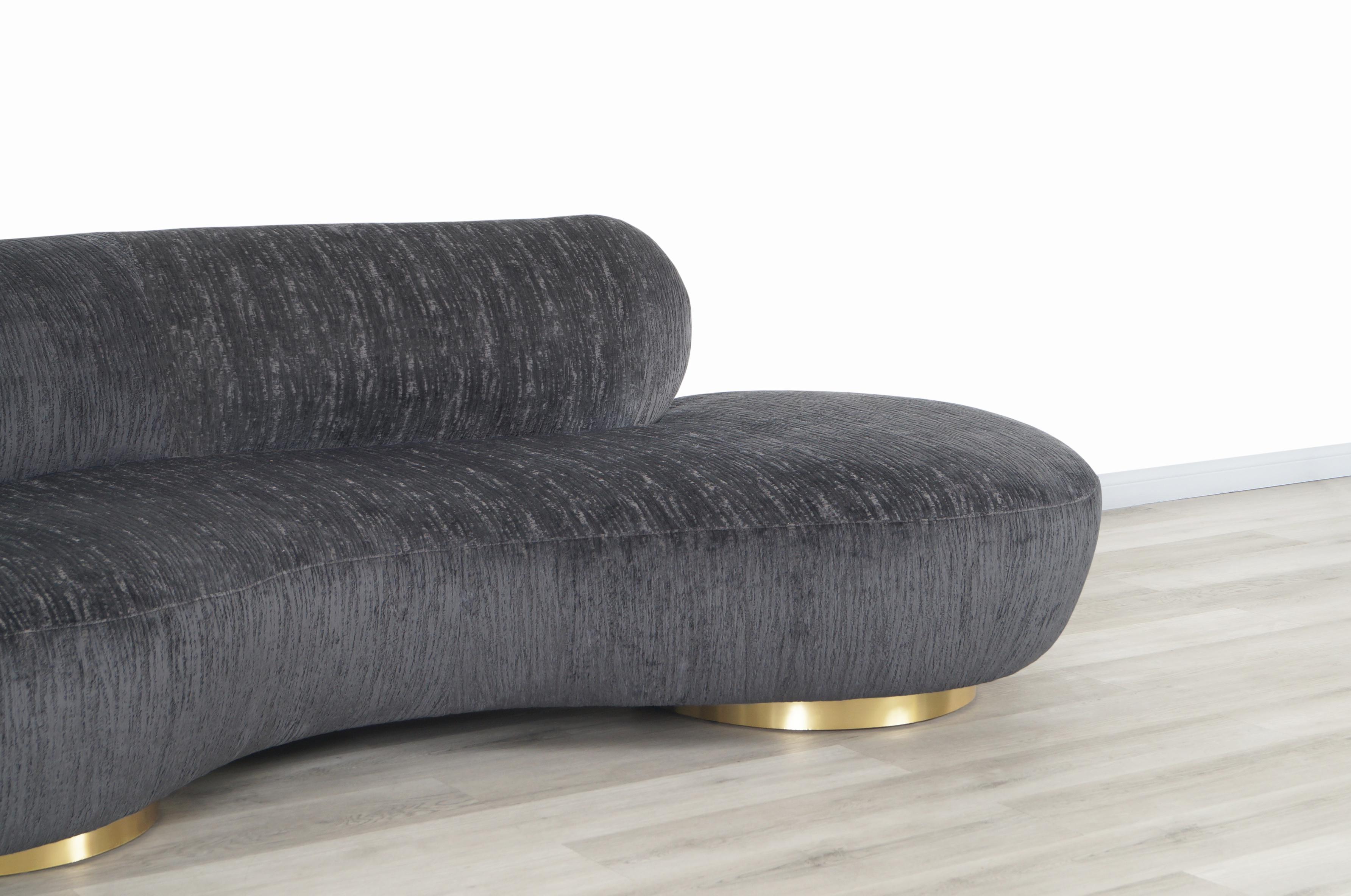 Sofa „Serpentine“ aus Messing im Vintage-Stil nach Vladimir Kagan für Directional (Moderne der Mitte des Jahrhunderts) im Angebot