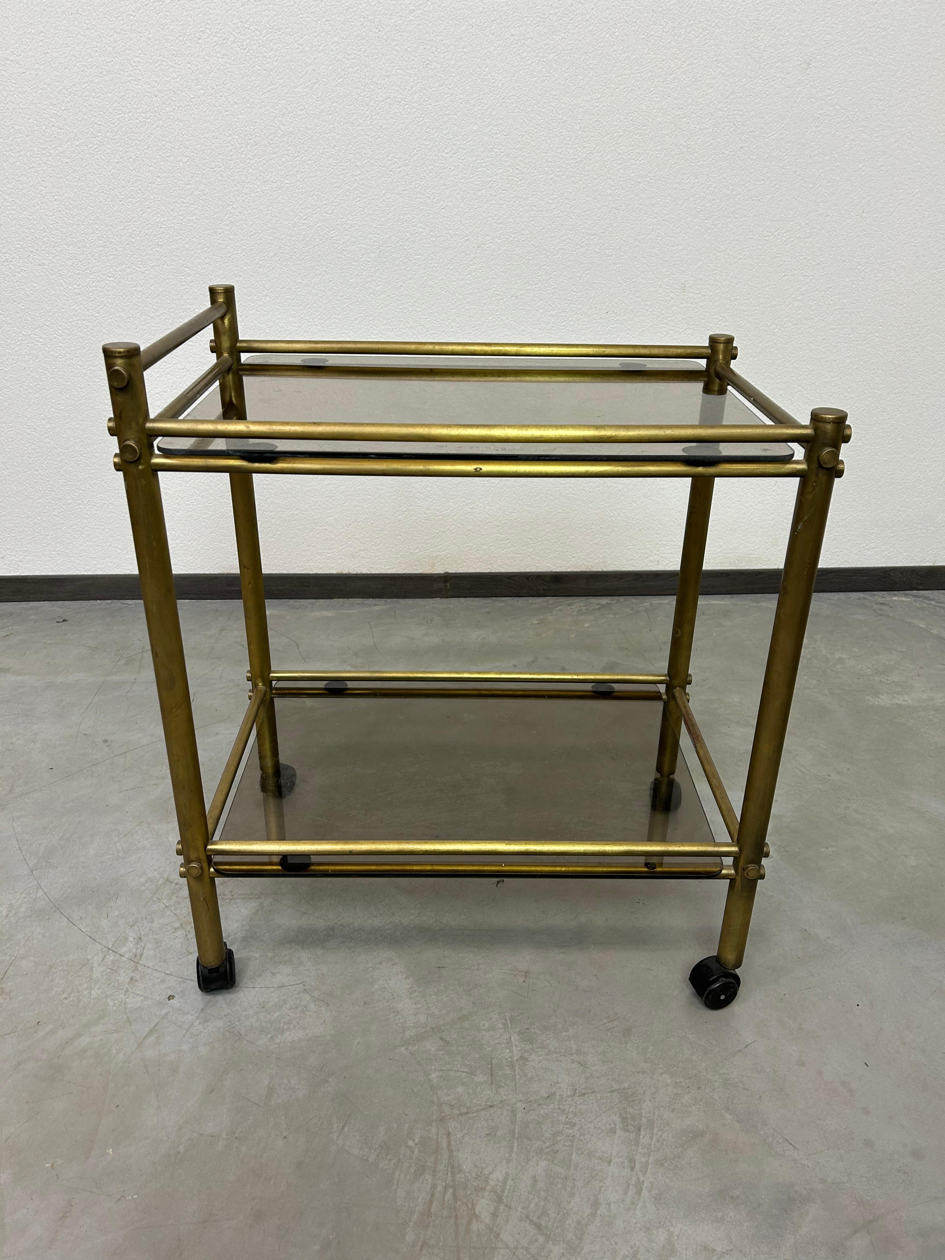 Moderne Chariot de service vintage en laiton en vente