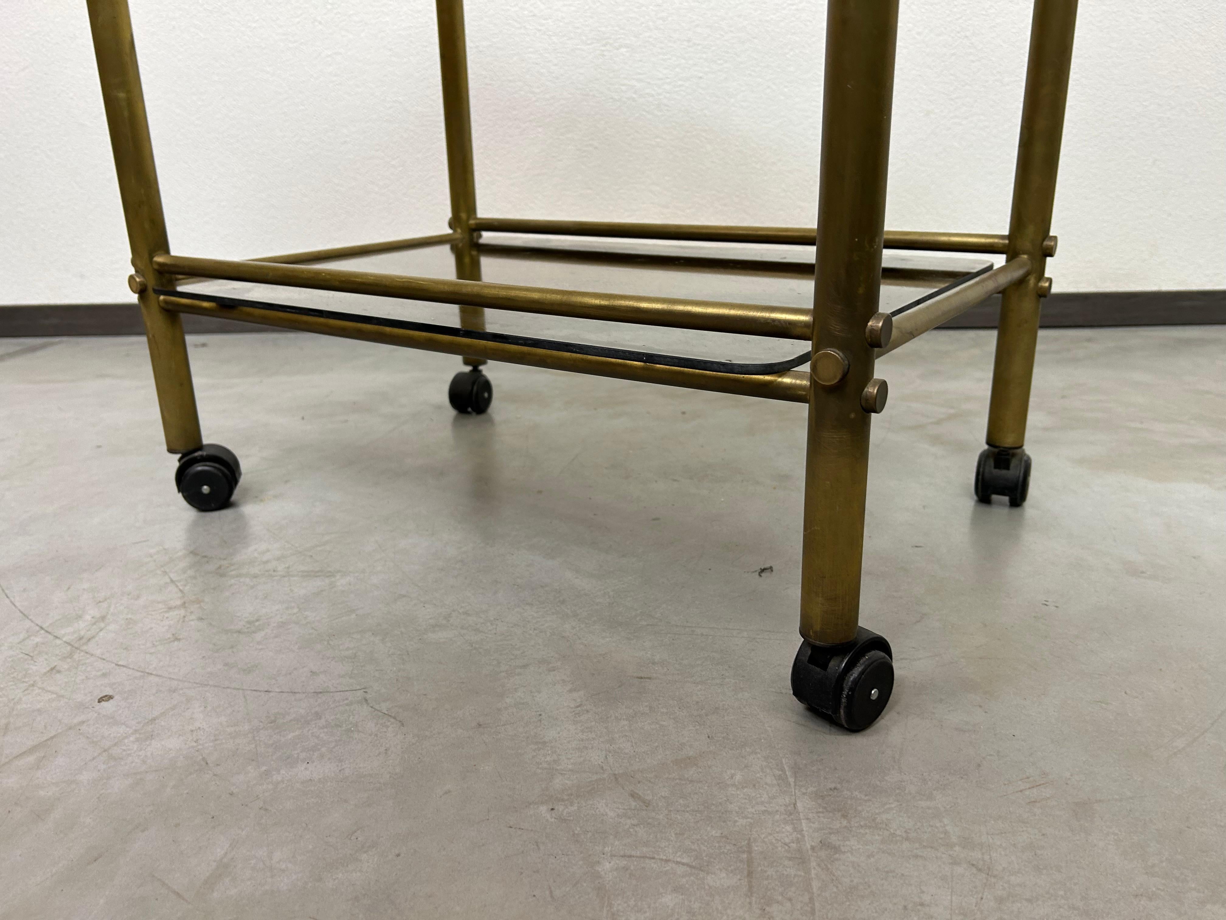 Laiton Chariot de service vintage en laiton en vente