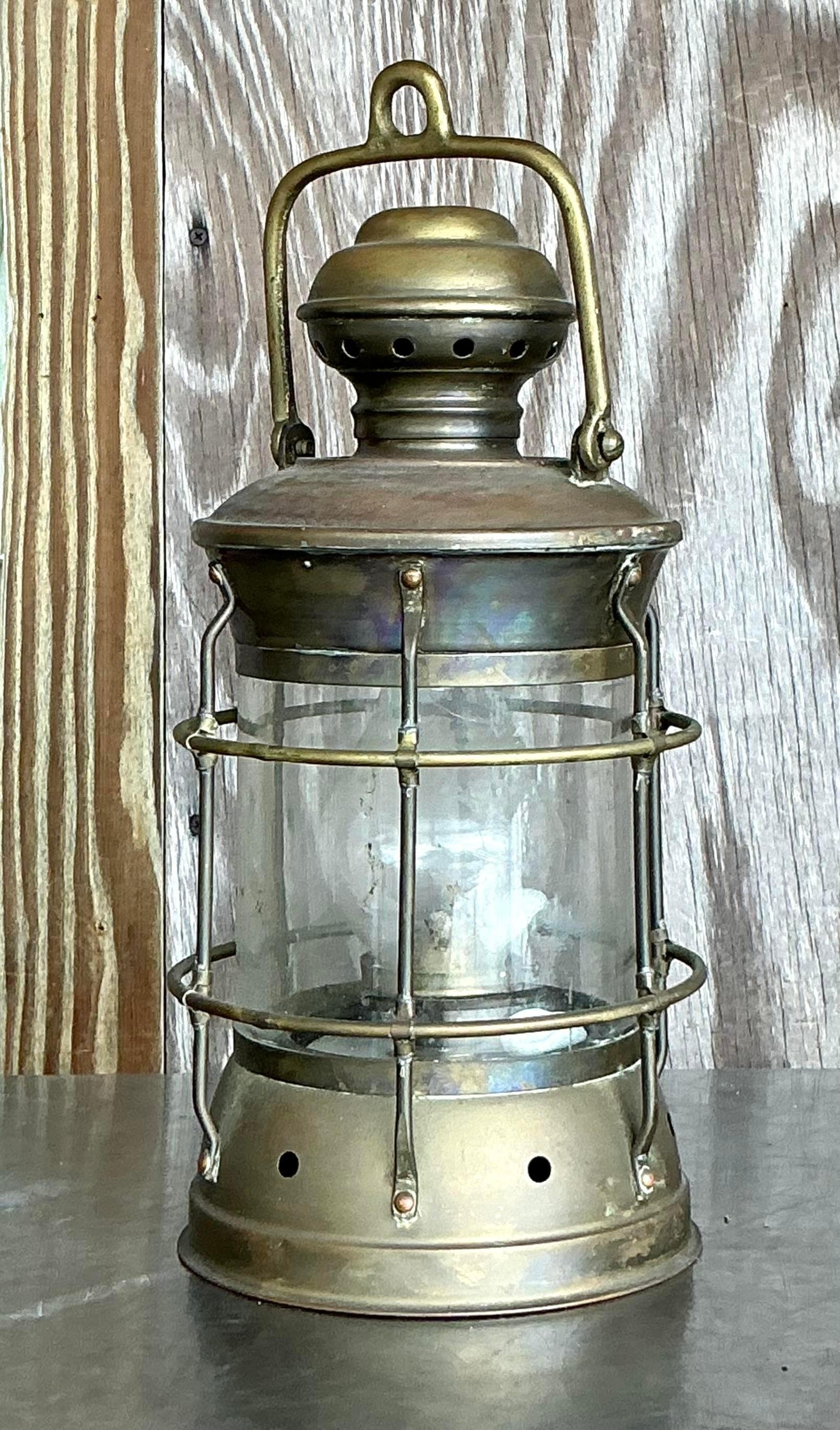 Mid-Century moderno Lanterna per navi in ottone vintage in vendita