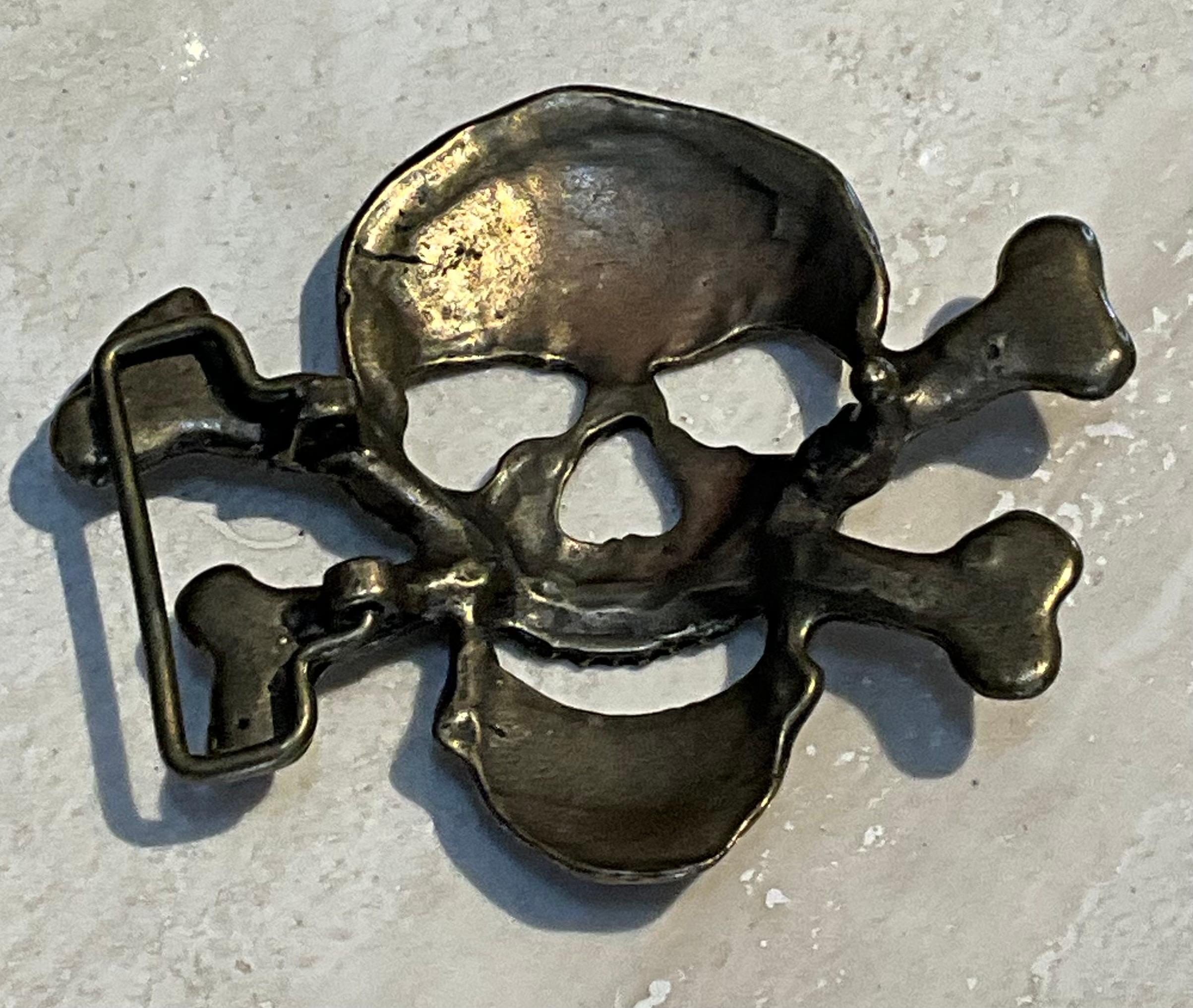 Vintage Messing Totenkopf Gürtelschnalle im Angebot 1