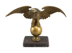 Aigle à ailes déployées en laiton, fin du 19e siècle