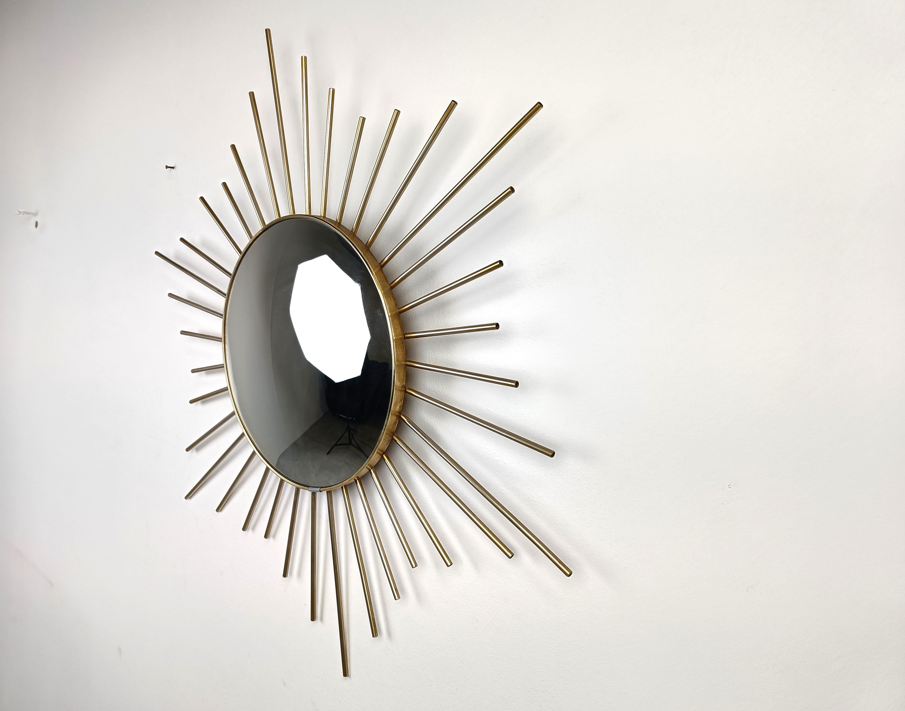 Vintage brass sunburst mirror, 1970s For Sale 1