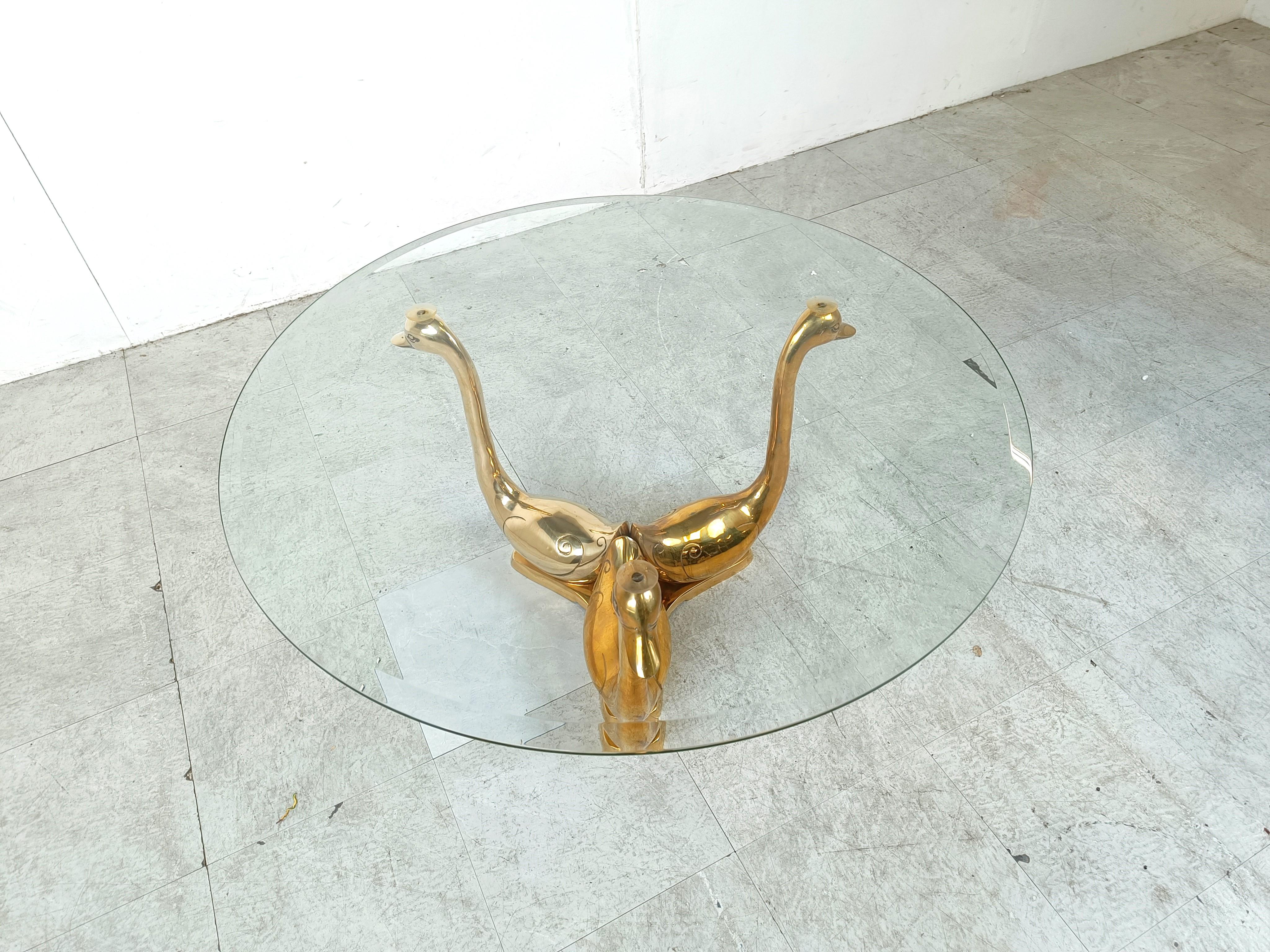 Vintage brass swan coffee table, 1970s In Good Condition In Leuven, Vlaams Gewest