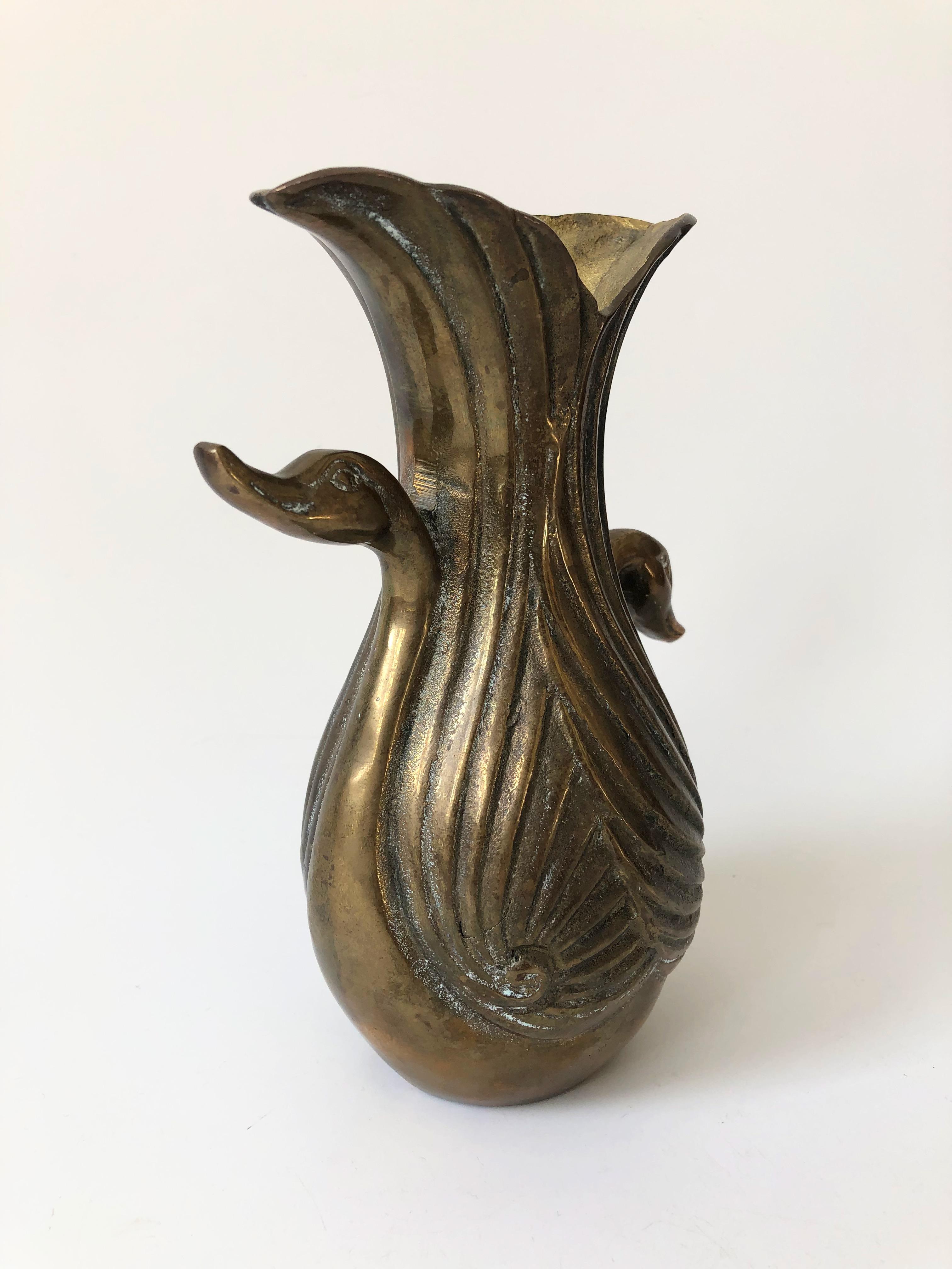 Vintage Brass Swan Vase In Good Condition In Vallejo, CA