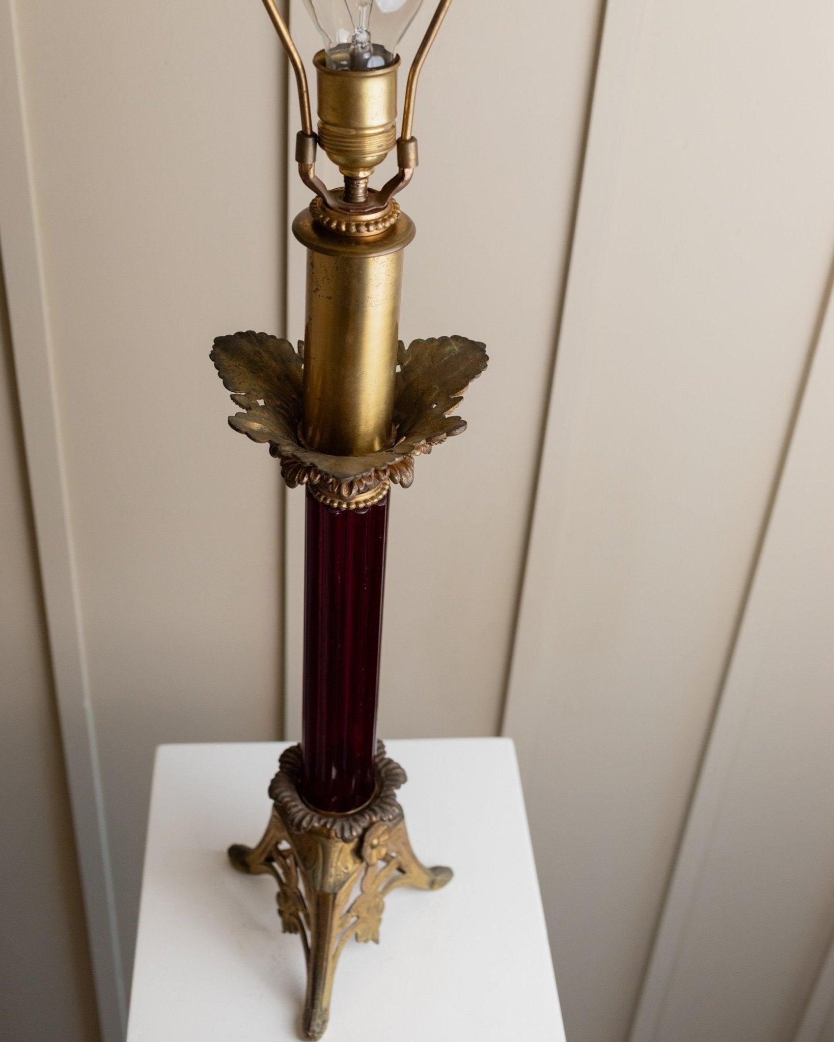 Lámpara de mesa vintage de latón estilo Hollywood Regency, 1910 Latón en venta