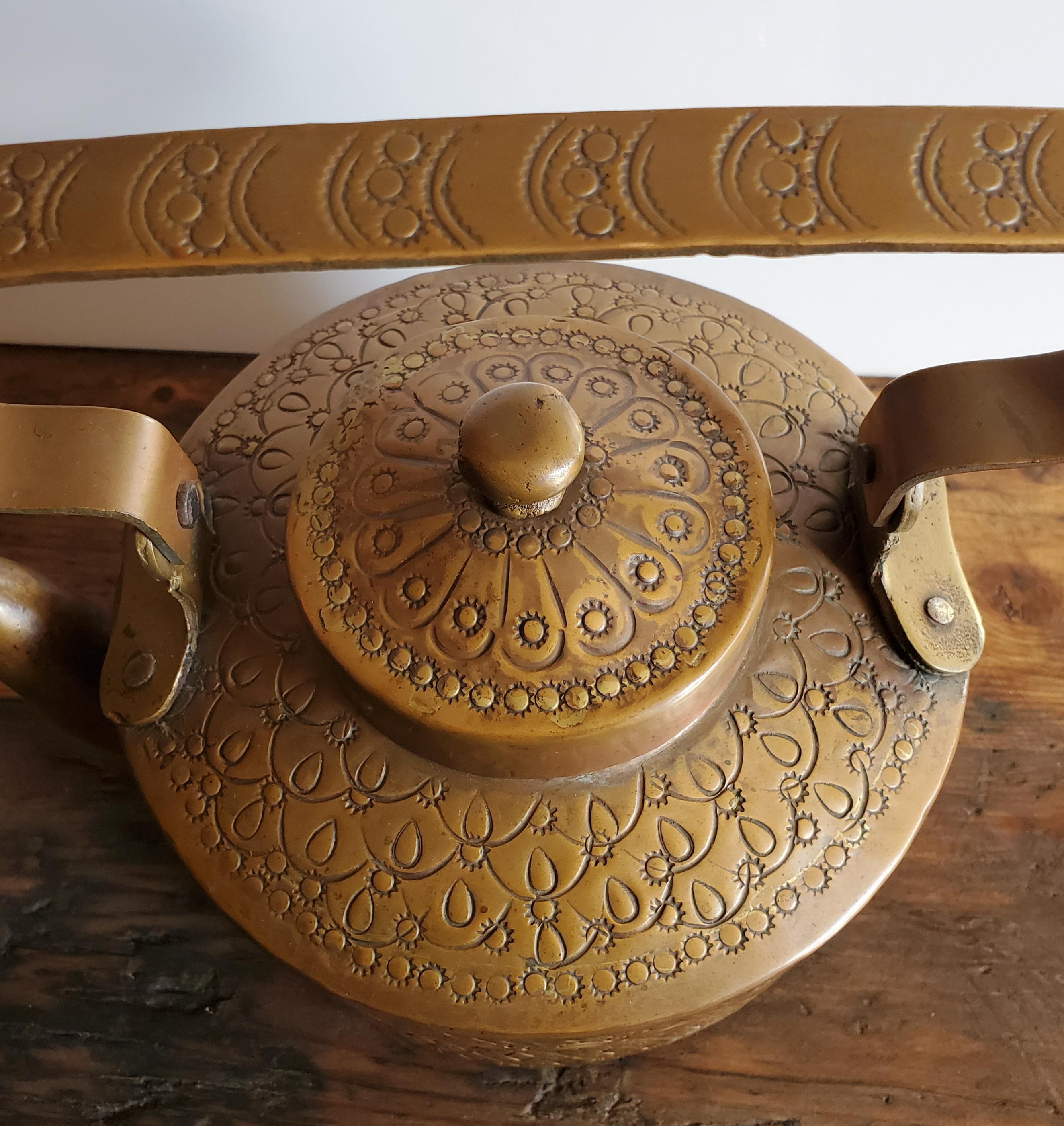 Hammered Vintage Brass Tea Kettle For Sale