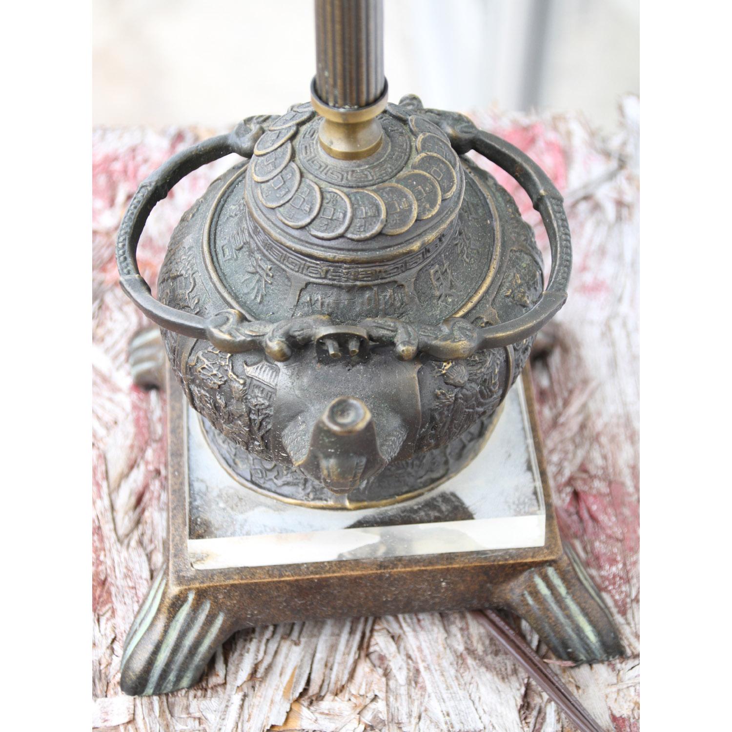 Chinoiserie Vintage Brass Teapot Lamp by Quoizel For Sale