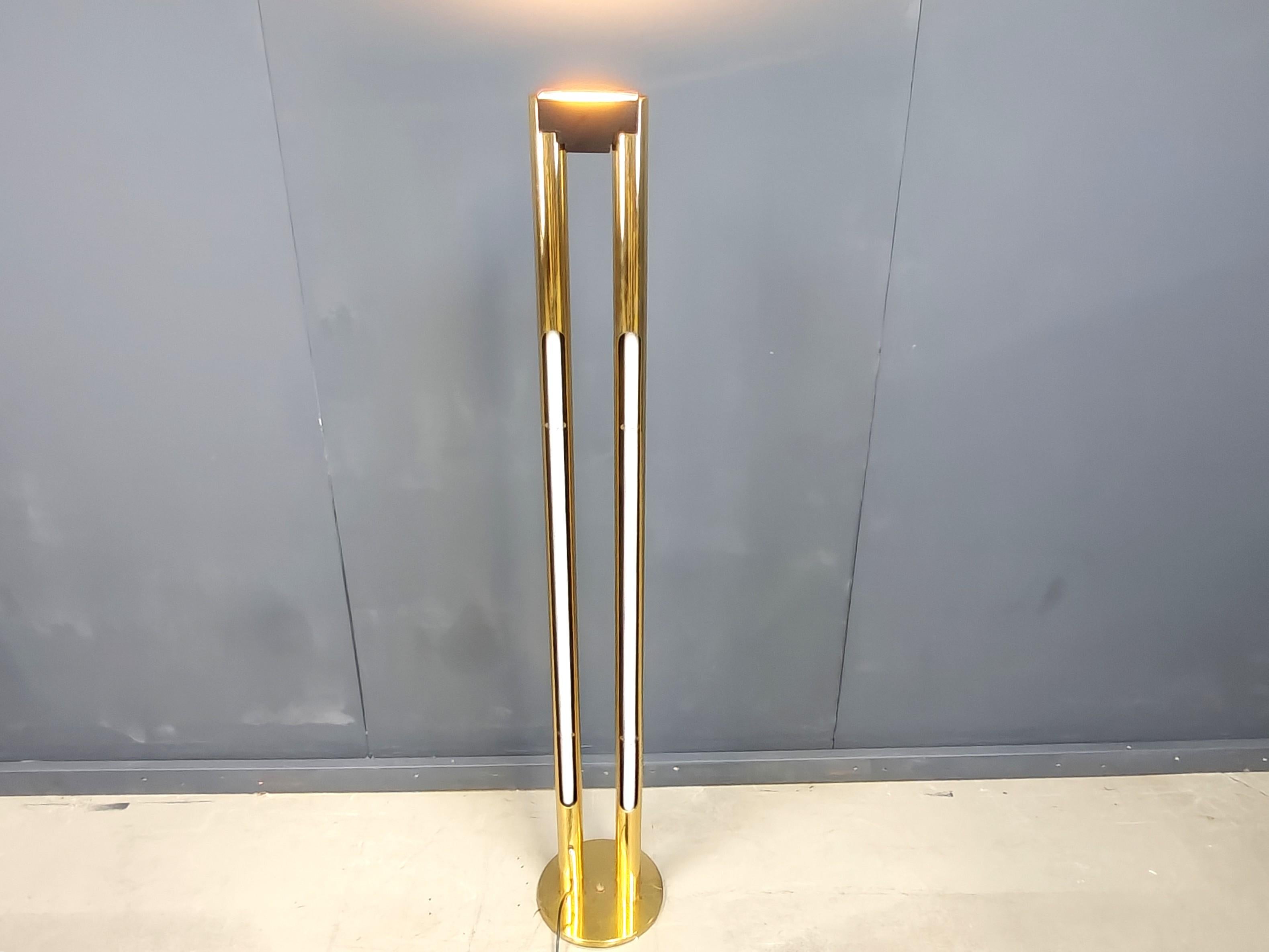 Italian Vintage brass tube light floor lamp, 1980s For Sale