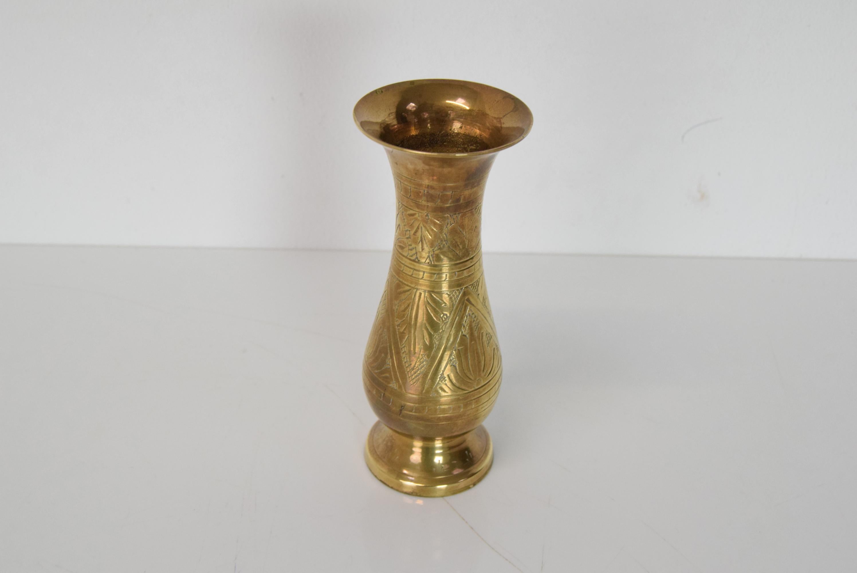 Vintage Brass Vase from India, 1960s In Good Condition For Sale In Praha, CZ