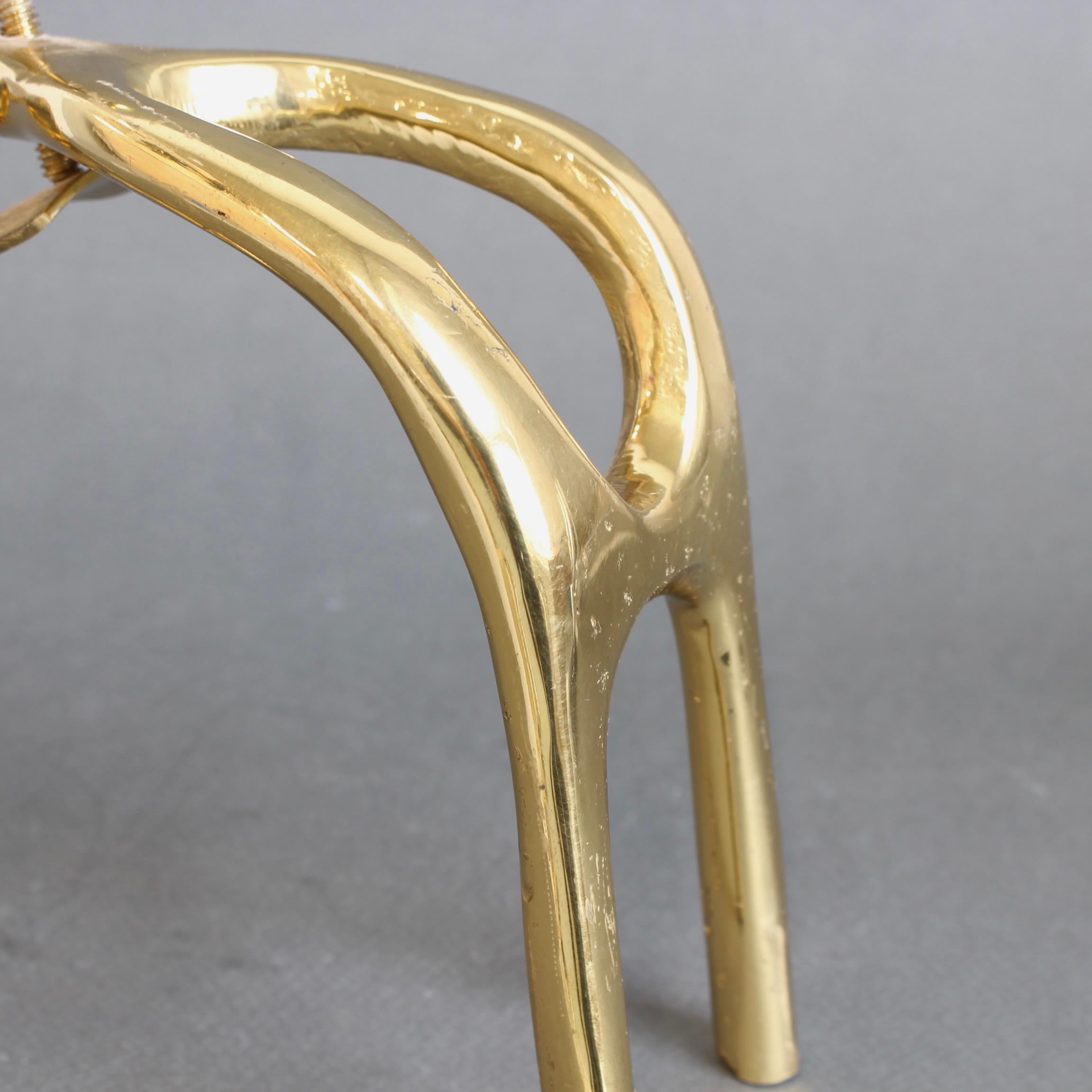 Vintage Messing Weinflaschenausgießer und Display Stand von David Marshall im Angebot 6