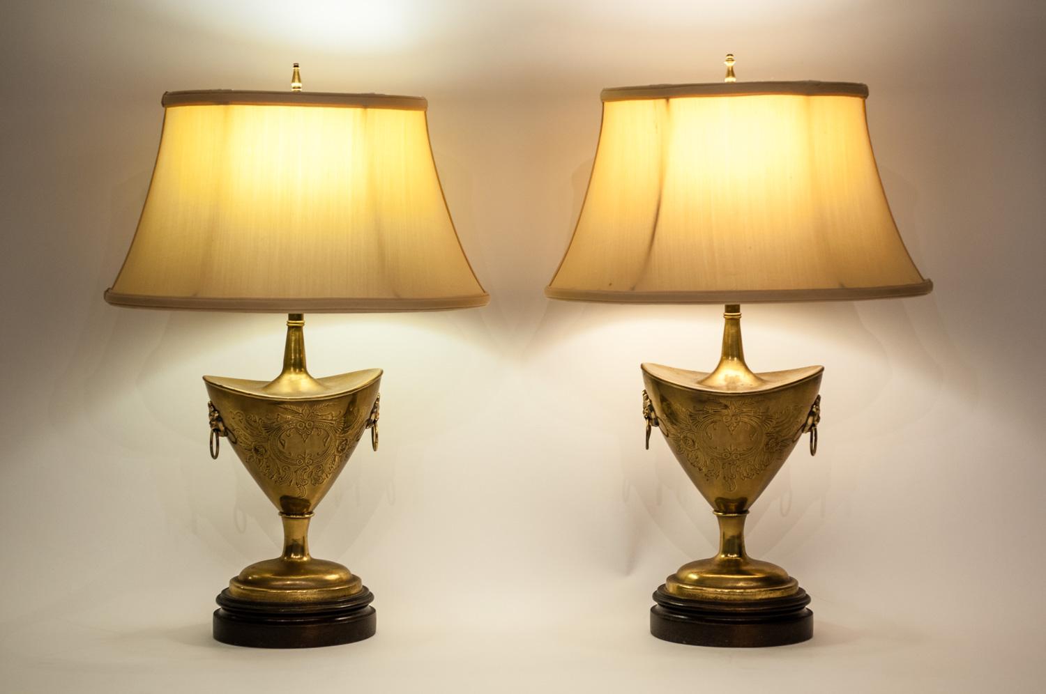 Vintage Brass with Wood Base Pair of Table Lamps In Excellent Condition In Tarry Town, NY