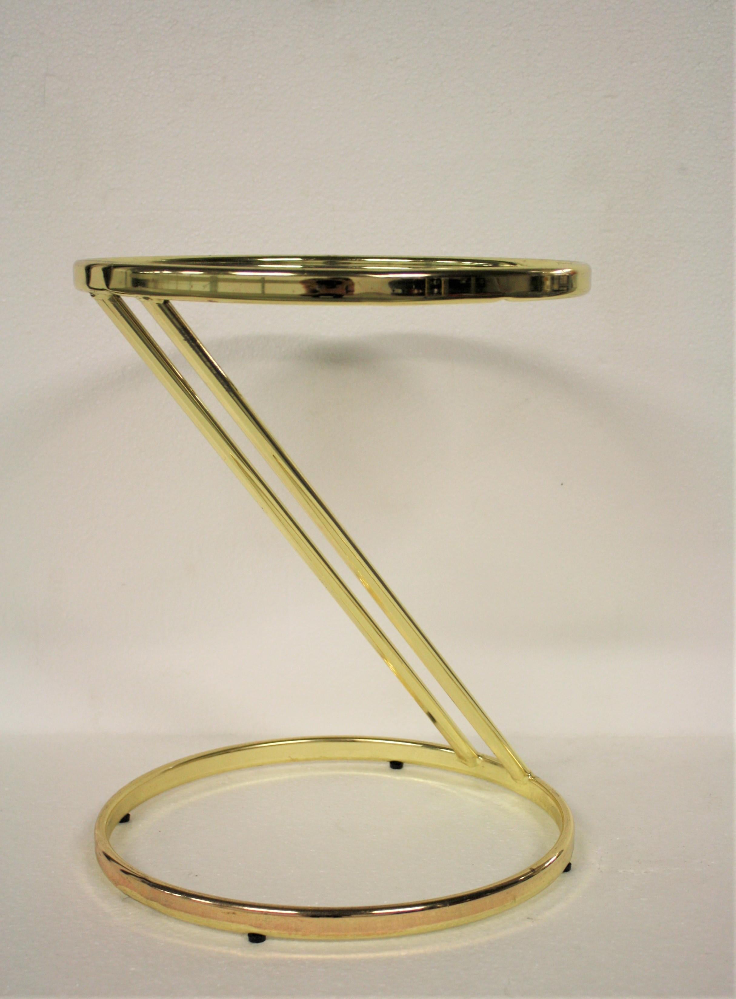 Vintage Brass Z-Shaped Side Table, 1970s In Good Condition In Leuven, Vlaams Gewest