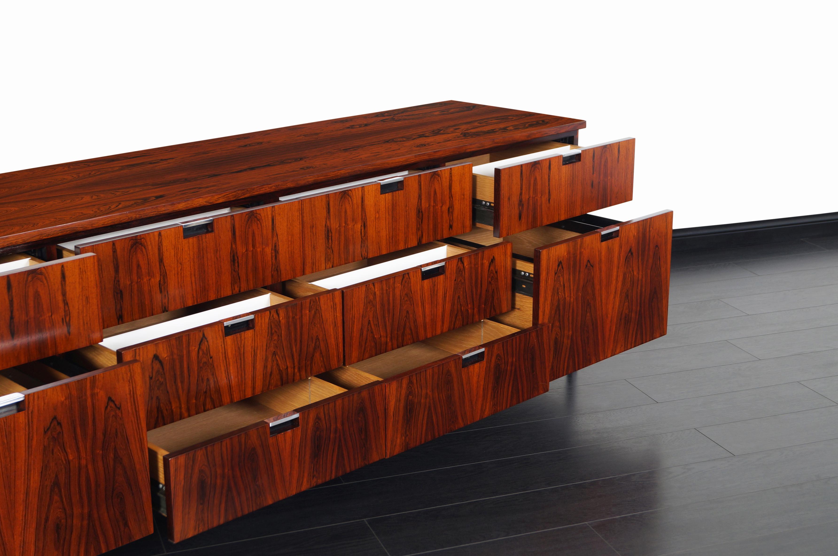 Vintage Brazilian Rosewood Credenza by Florence Knoll In Good Condition In North Hollywood, CA