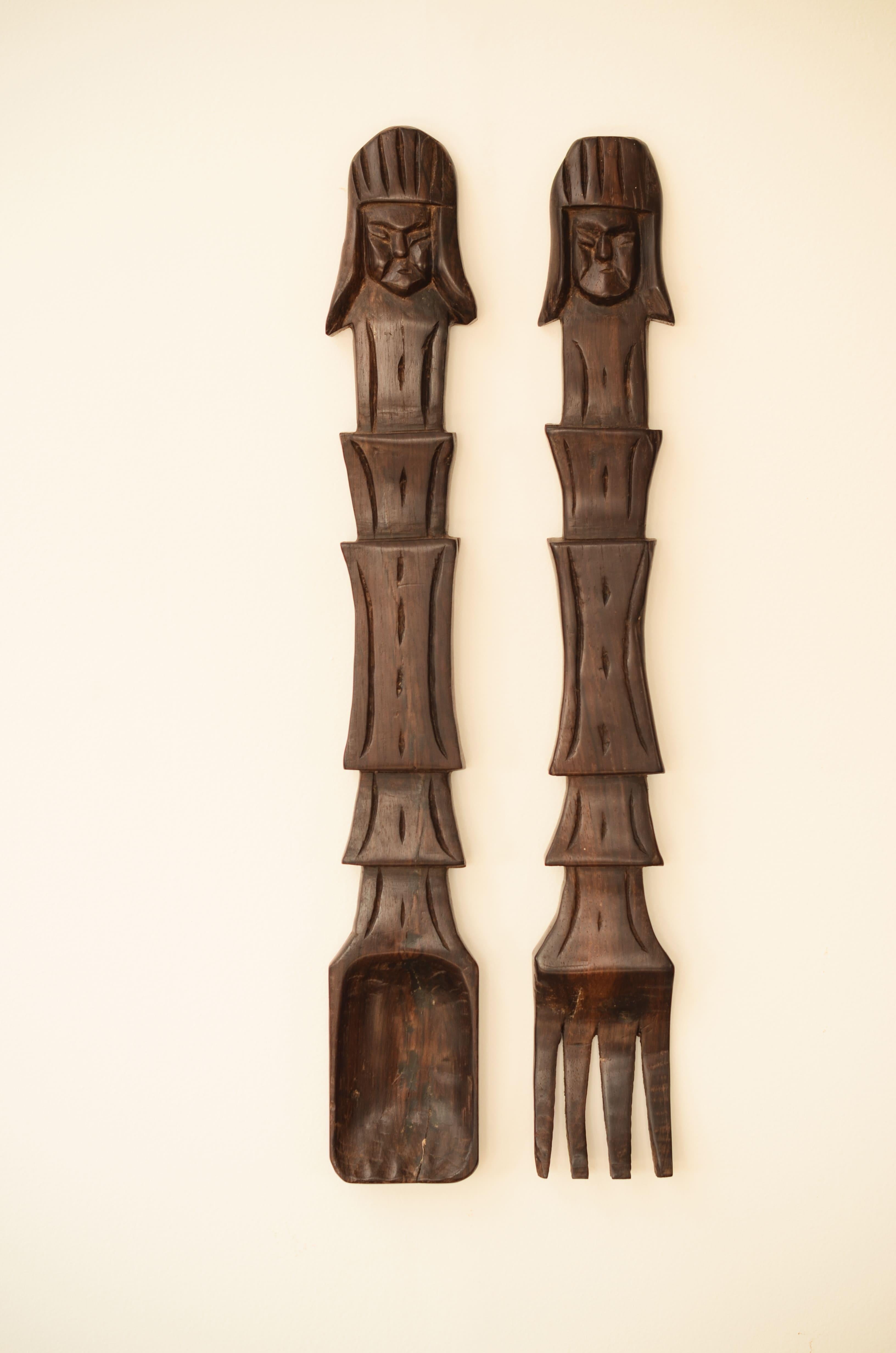 Vintage-Besteckpaar für die Wandmontage, geschnitzt aus massivem brasilianischem Palisanderholz.