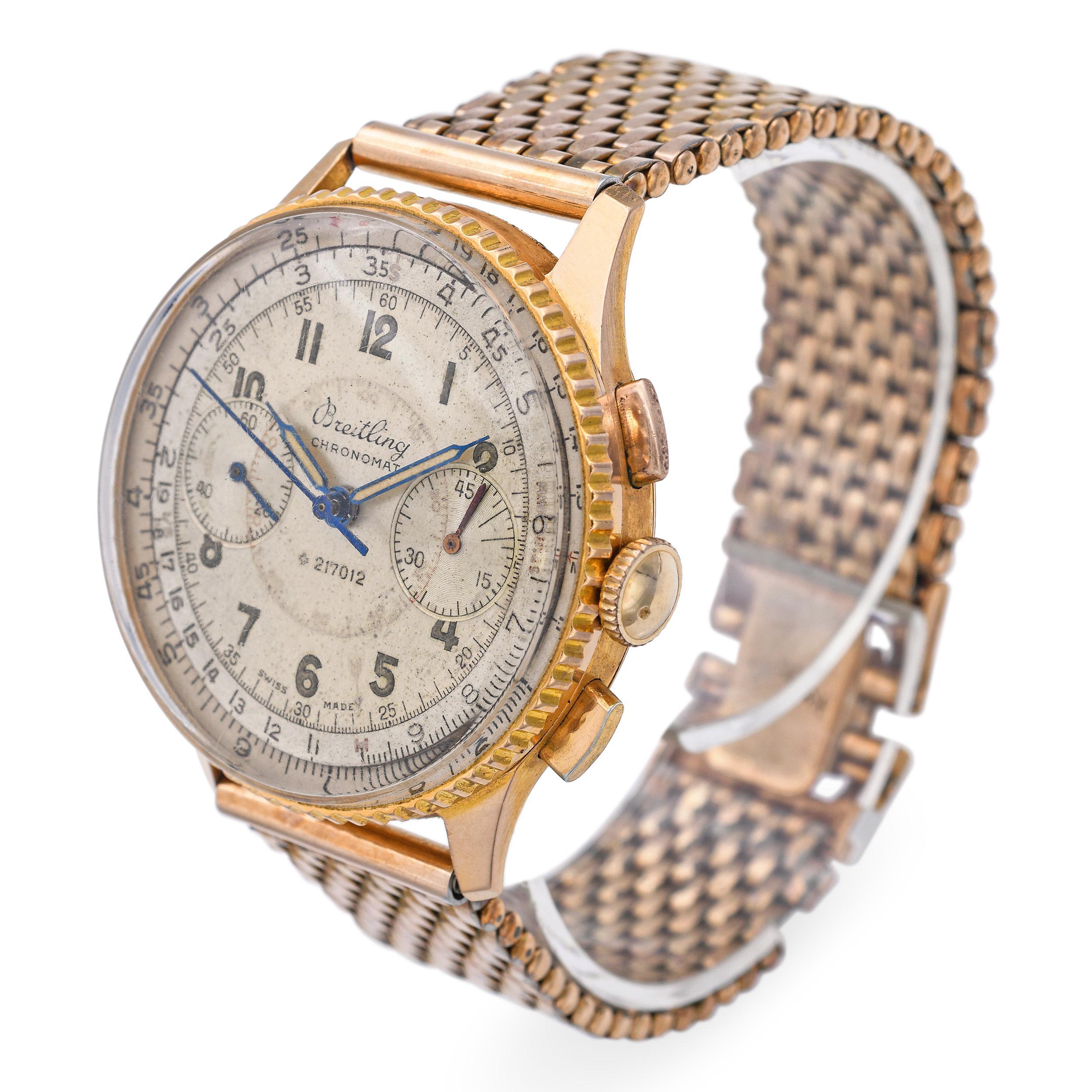 Dieser alte Breitling Chronomat Ref. 769 ist ein außergewöhnlich seltener früher Chronograph, gefertigt aus massivem 18-karätigem Gelbgold und angetrieben von dem legendären Handaufzugswerk Venus 175. Sie verfügt über die von Breitling patentierte