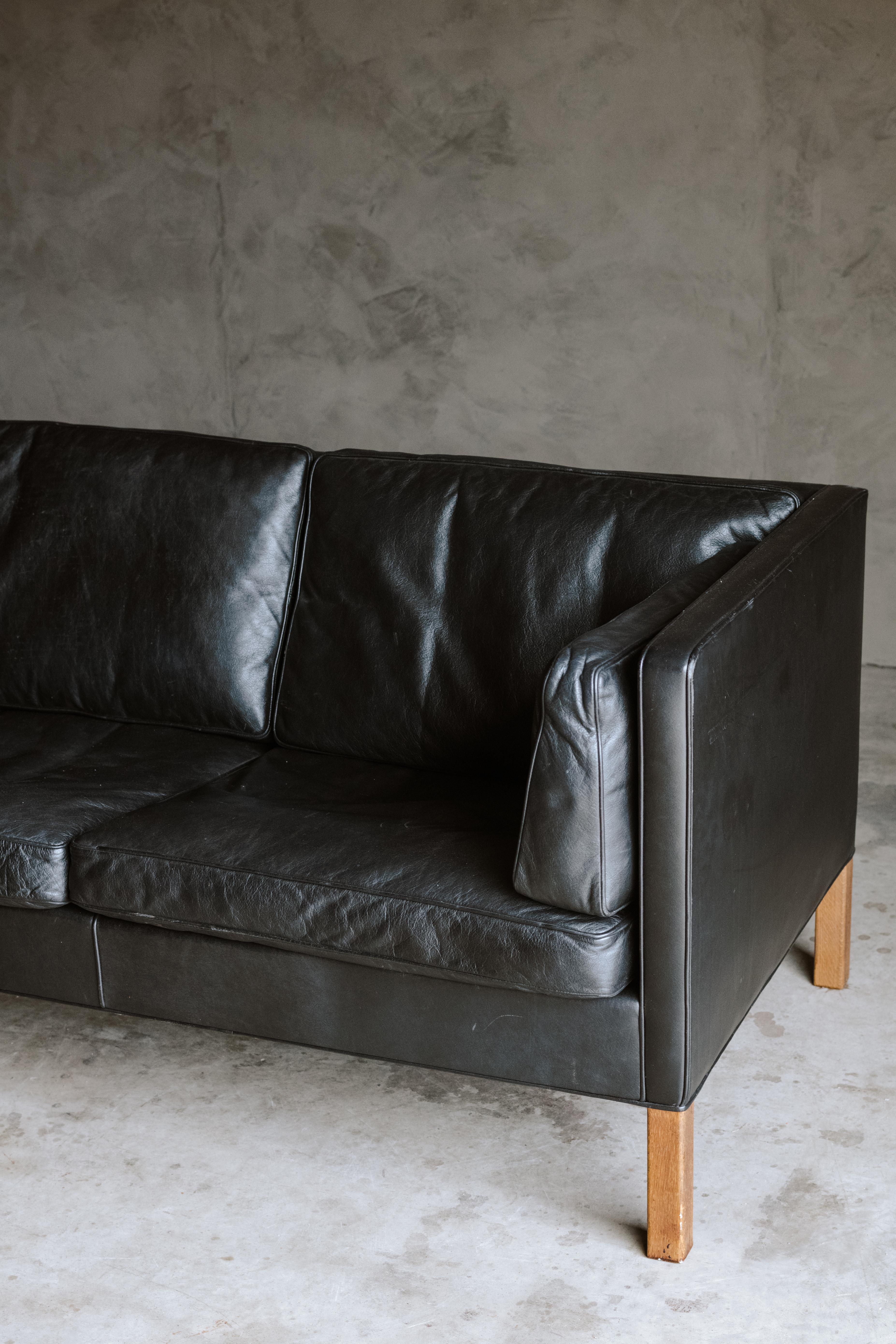 European Vintage Børge Mogensen Lether Sofa from Denmark, Circa 1970