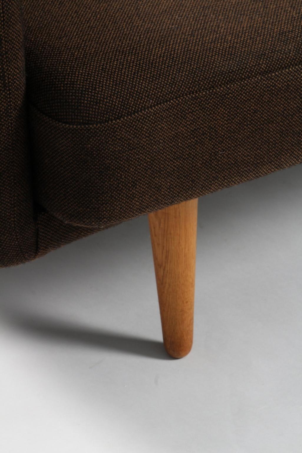 Danish Vintage Børge Mogensen Three-Seat Sofa, Model 201, Original Hallingdal Wool
