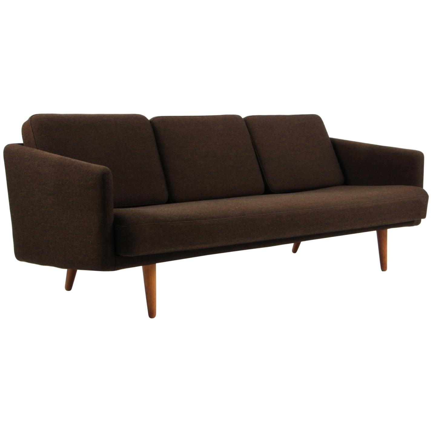 Vintage Børge Mogensen Three-Seat Sofa, Model 201, Original Hallingdal Wool