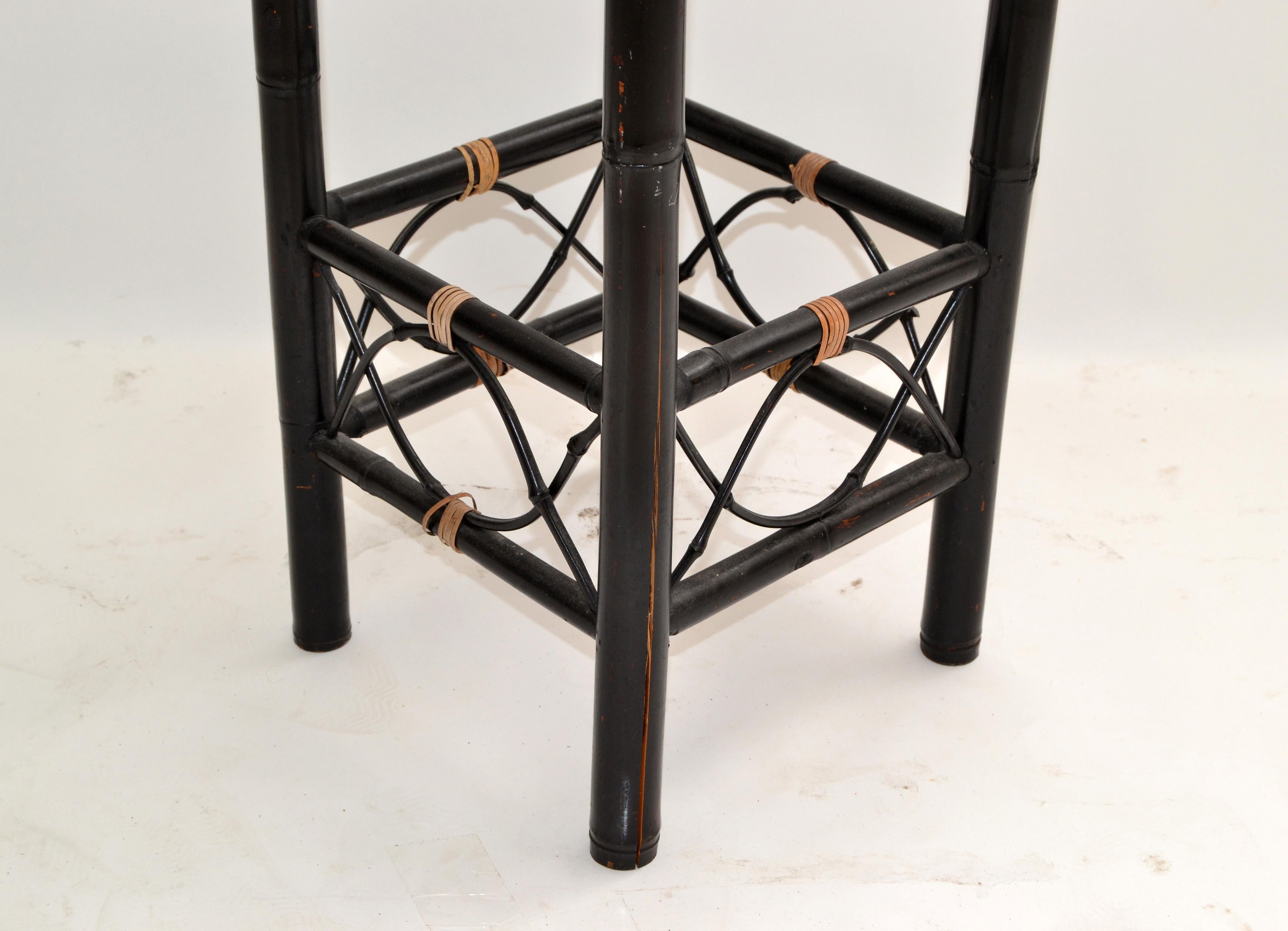 Vintage Brighton Chinoiserie Rattan Bamboo Stand, Side or End Table, Column 1970 For Sale 1