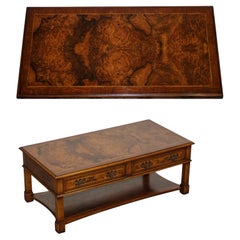 MESA DE CAFÉ VINTAGE BRIGHTS OF NETTLEBED BURR WALNUT CON DOS CAJONES PROFUNDOS
