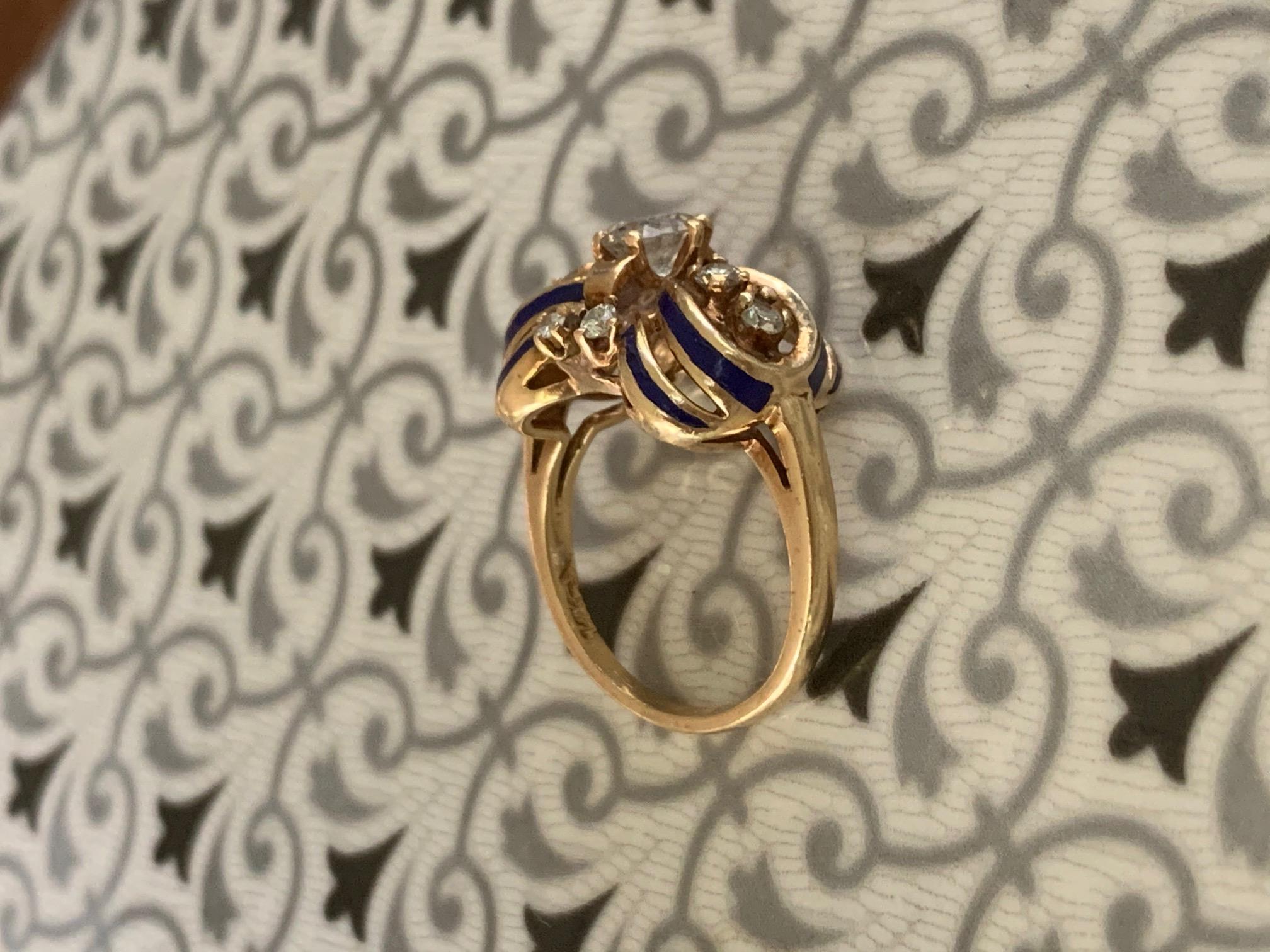 Vintage Brilliant Cut Diamond and Blue Enamel 14 Karat Yellow Gold Ring For Sale 3