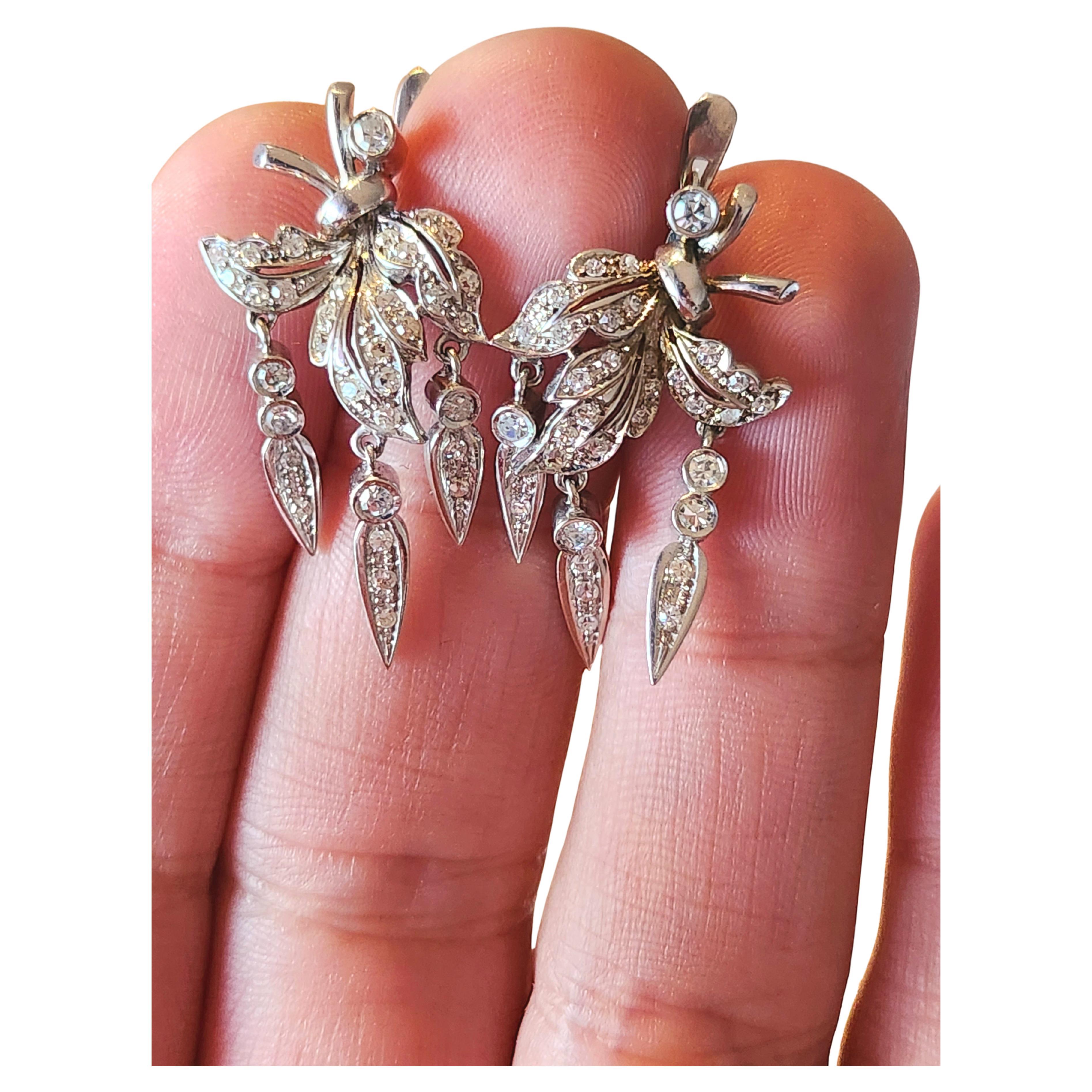 Vintage 18k Weißgold Ohrringe in Blatt-Design mit geschätzten Diamant Gewicht 0,70ct und 7,50 Gramm Gold Ohrringe in Argantina Halle mit Gold feinsten markiert gemacht