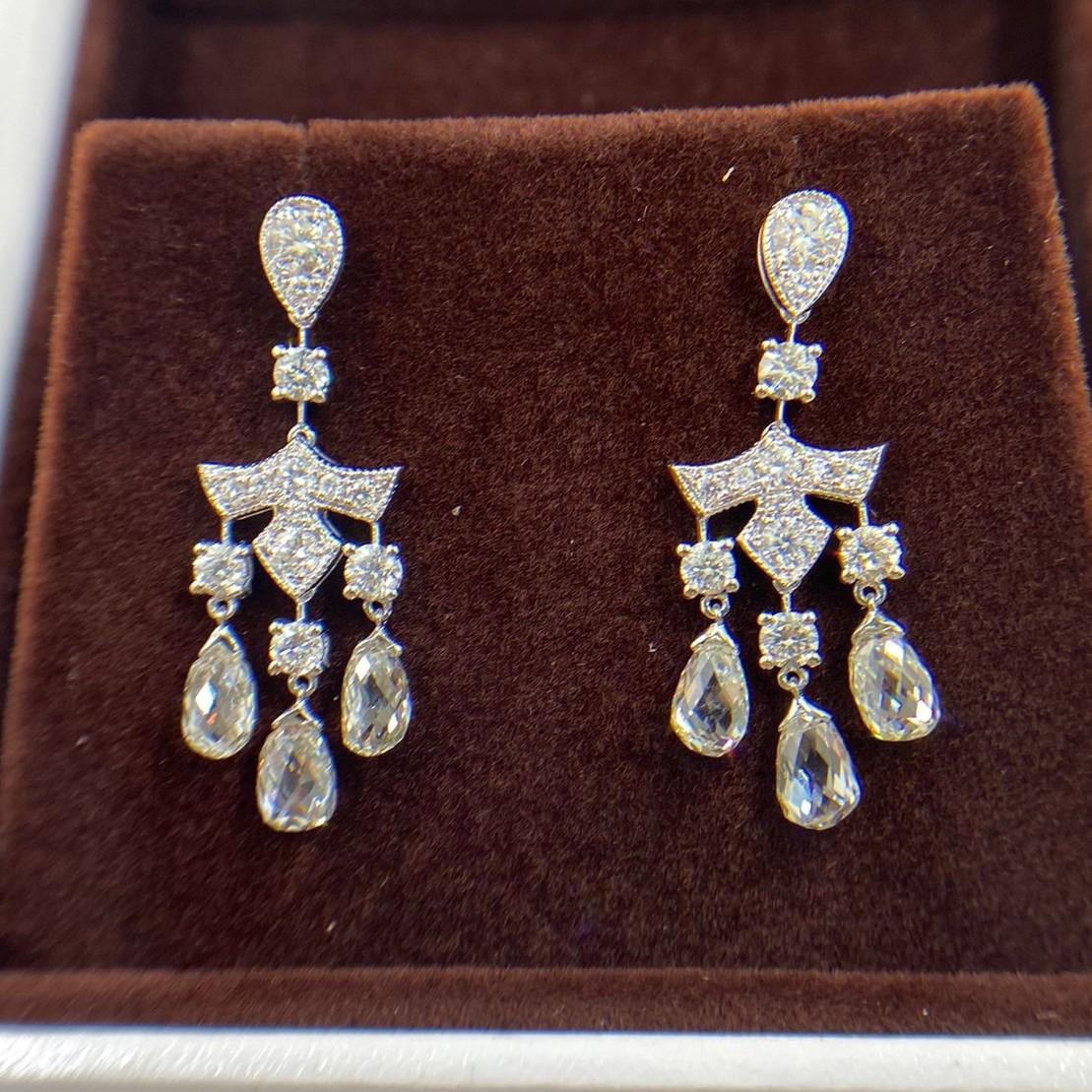 Women's Vintage Briolette Diamond Rose Cut Diamond Dangle Earrings in 18 Karat Gold For Sale