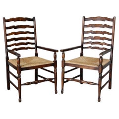 Paire de fauteuils vintage British Colonial Plantation à dossier en échelle