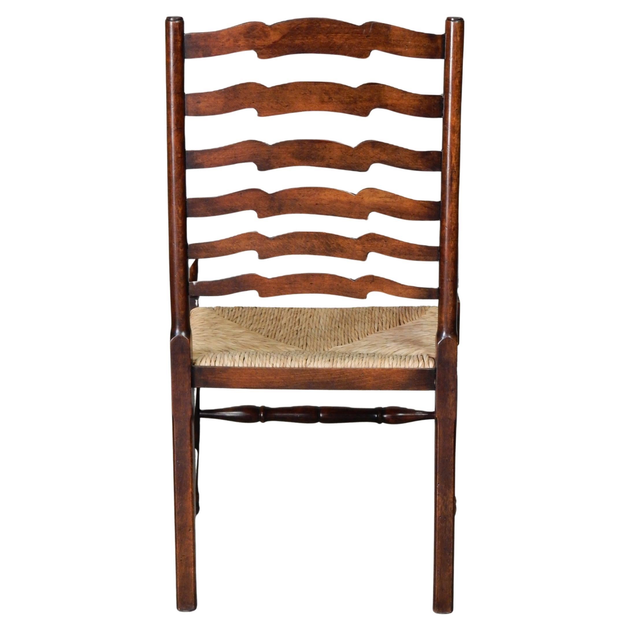 Paire de fauteuils vintage British Colonial Plantation à dossier en échelle Bon état - En vente à Las Vegas, NV