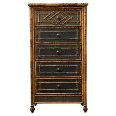 Vintage British Colonial Style Gebrannter Bambus und Rattan Hohe Truhe