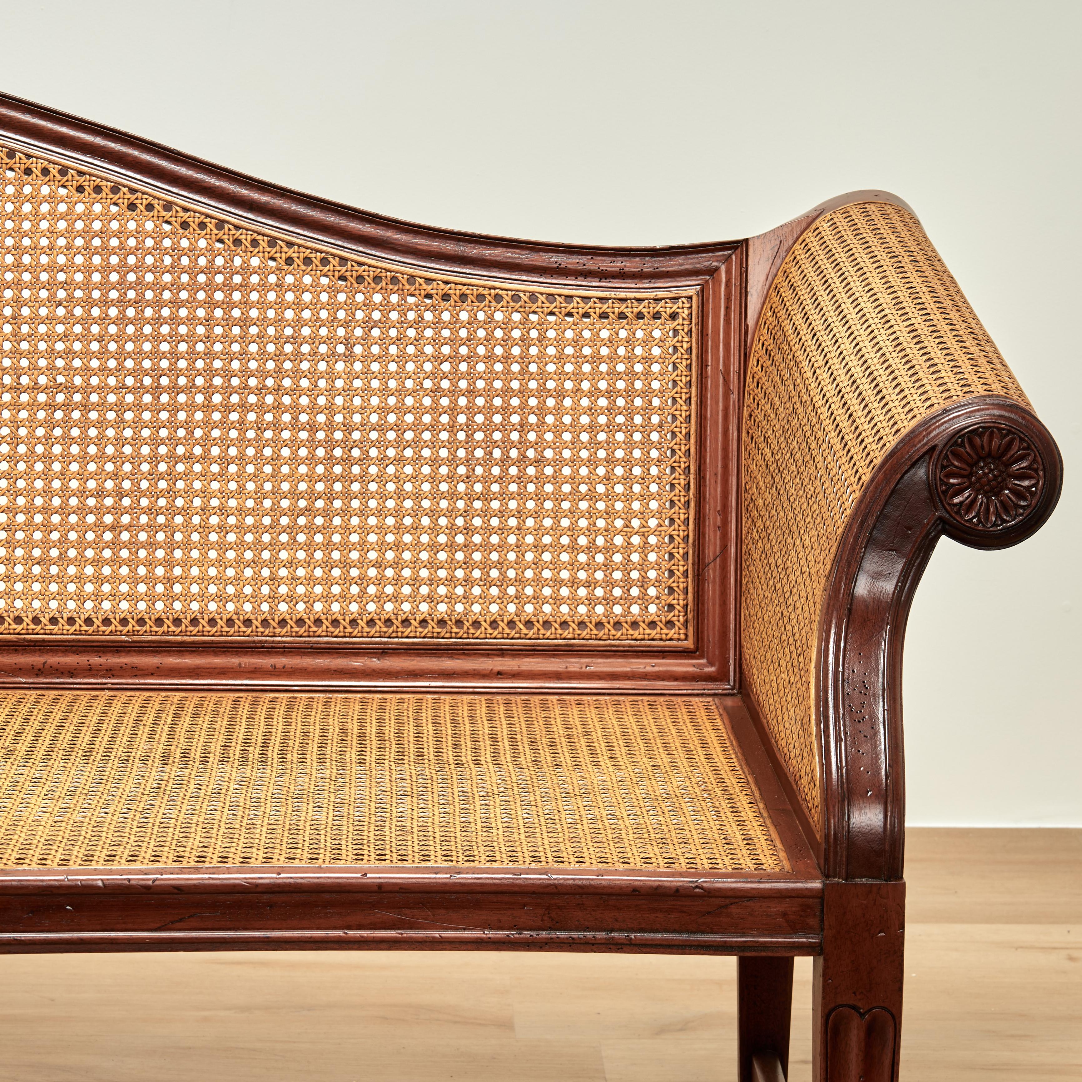 Ottone Divano o divano in stile British Colonial d'epoca con doghe in vendita