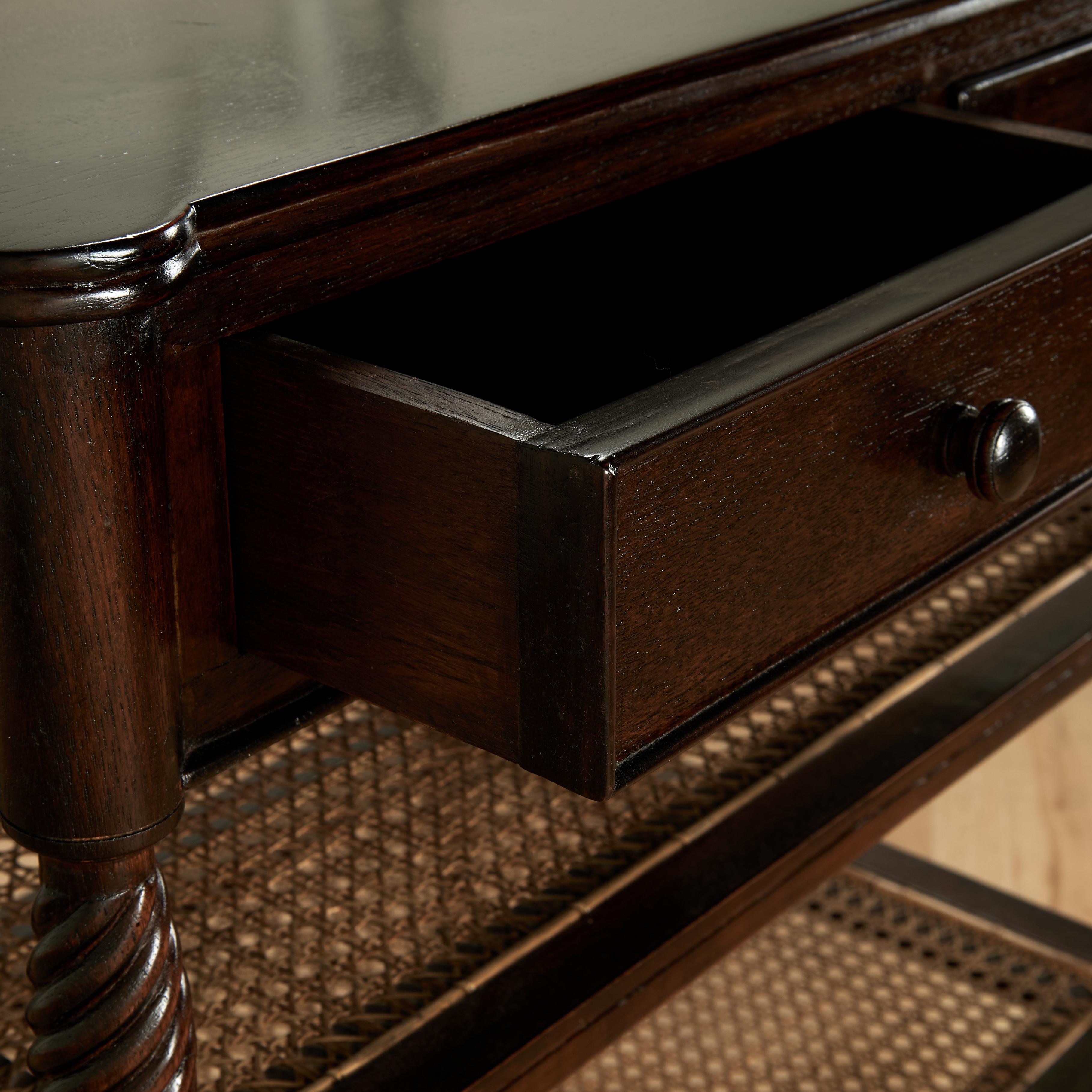 Fatto a mano Stand a tre livelli in stile British Colonial d'epoca in vendita