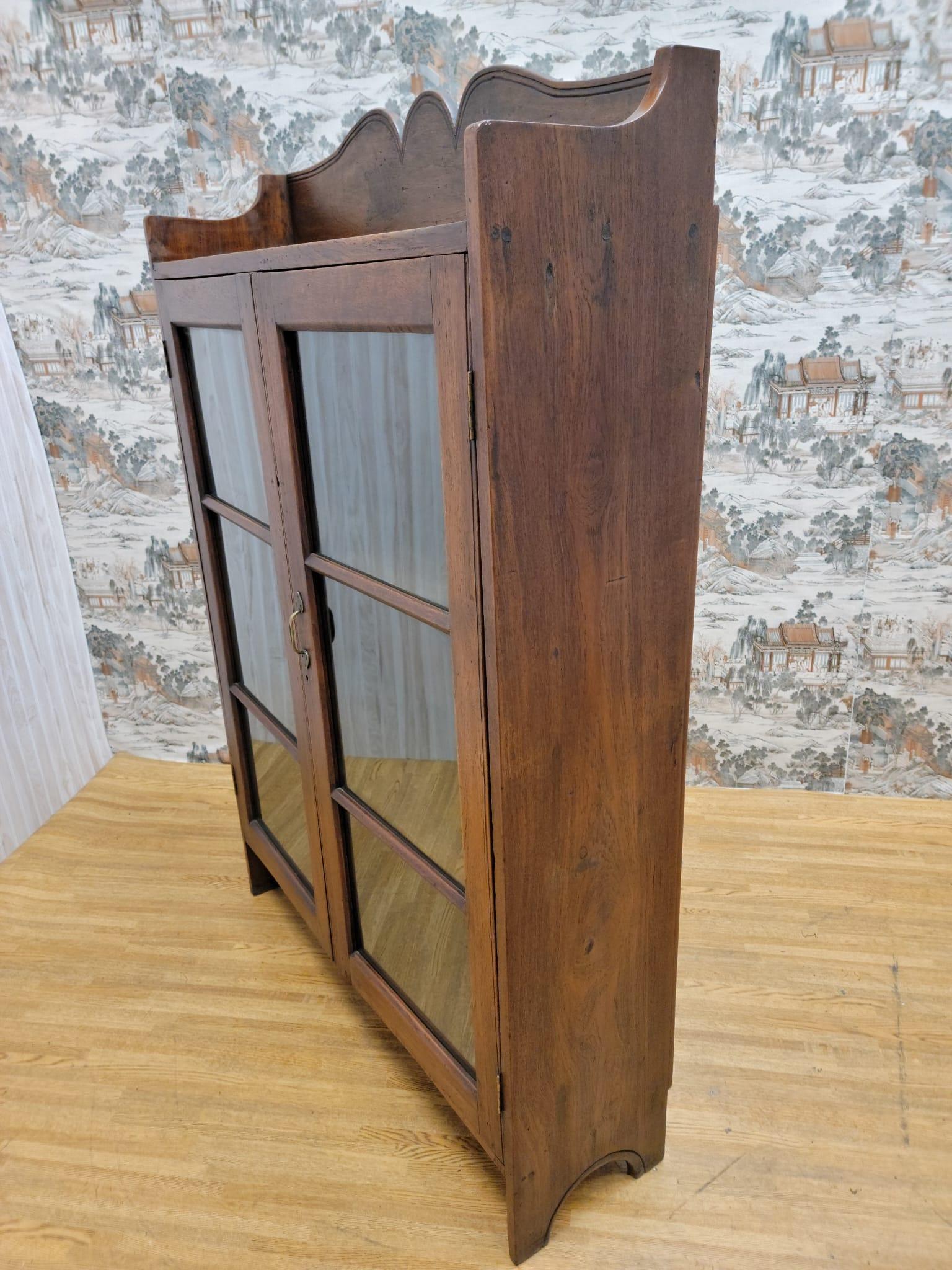 Vintage Thai British Colonial Teak and Glass Display Cabinet For Sale 1