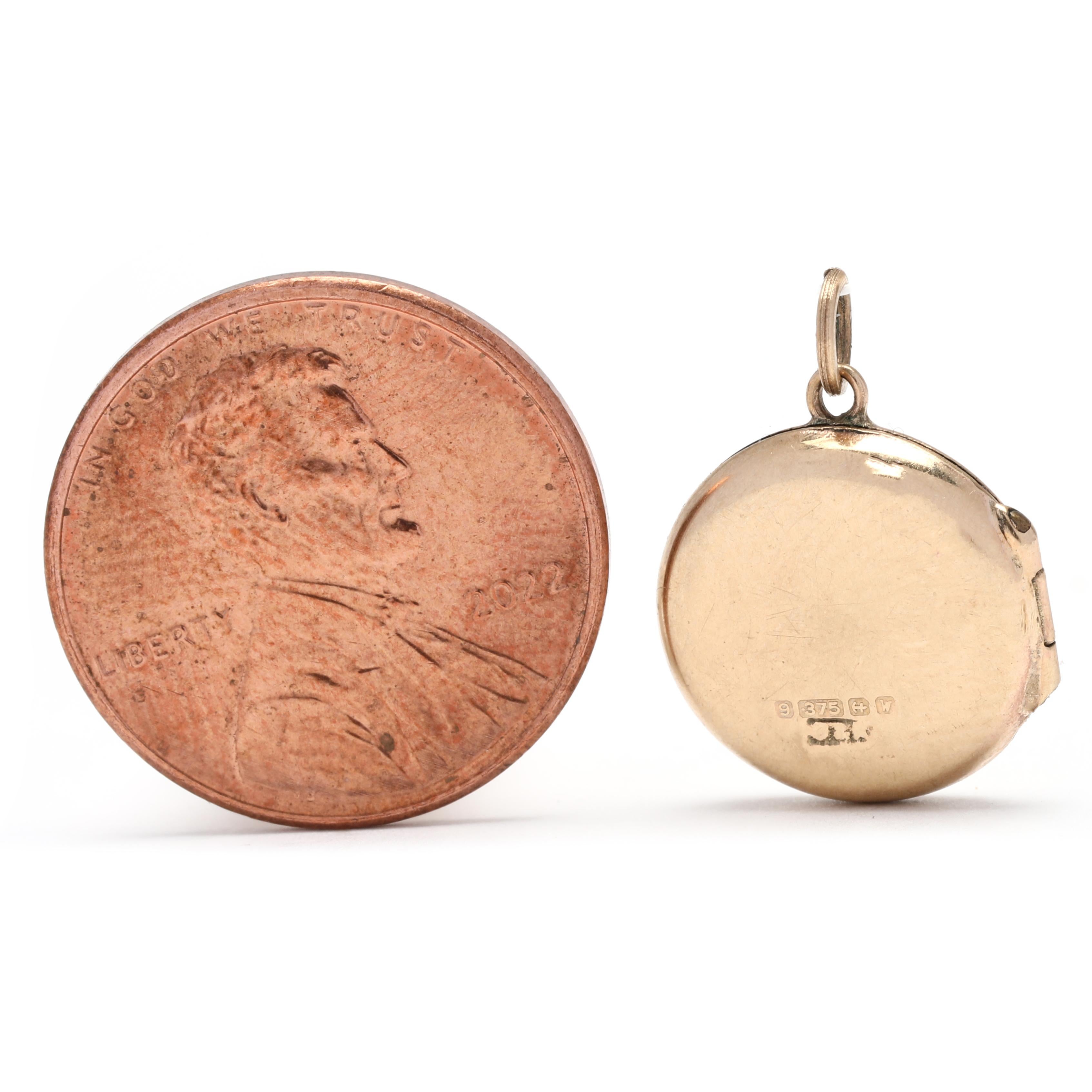 Vintage British Engraved Round Locket, 9k Yellow Gold, Small In Good Condition In McLeansville, NC