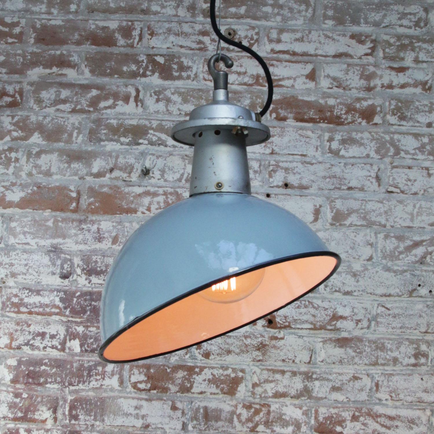 Cast Vintage British Industrial Gray Enamel Asymmetrical Pendant Lights For Sale
