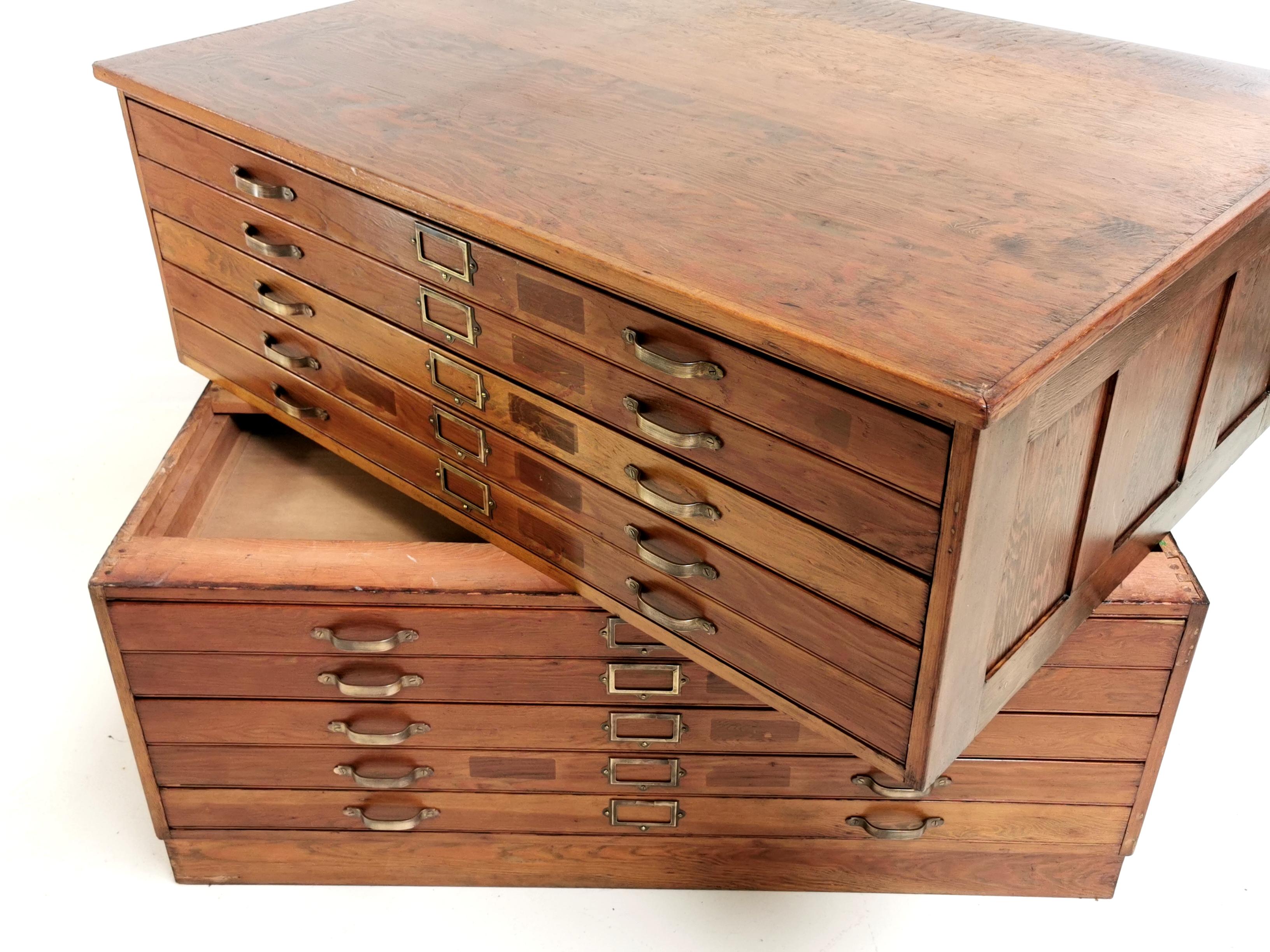 Vintage British Made Plan Chest of Drawers Artists Map Table In Good Condition For Sale In STOKE ON TRENT, GB