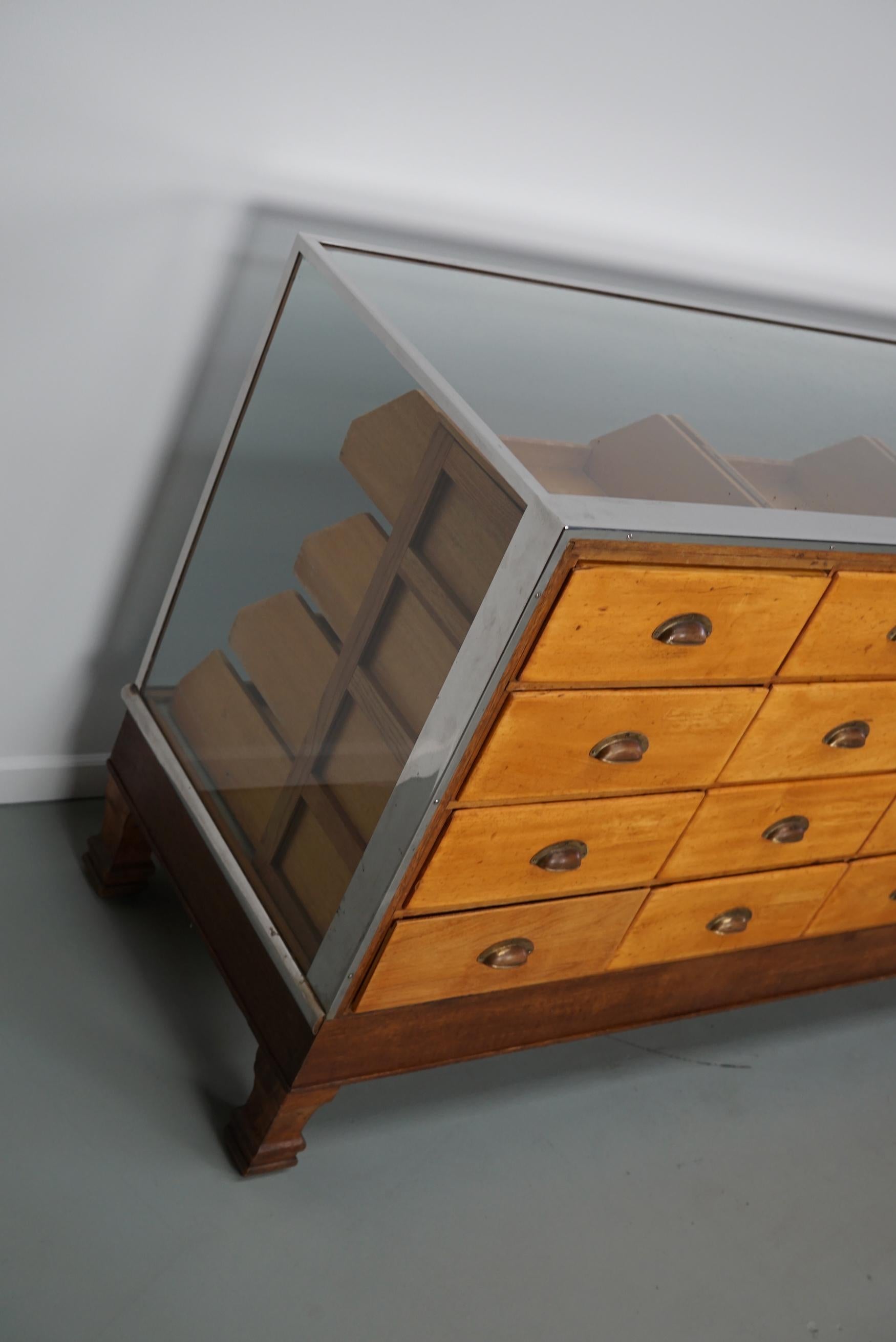 Vintage British Maple & Oak Kurzwarenschrank oder Ladentisch, 1930er Jahre im Angebot 10