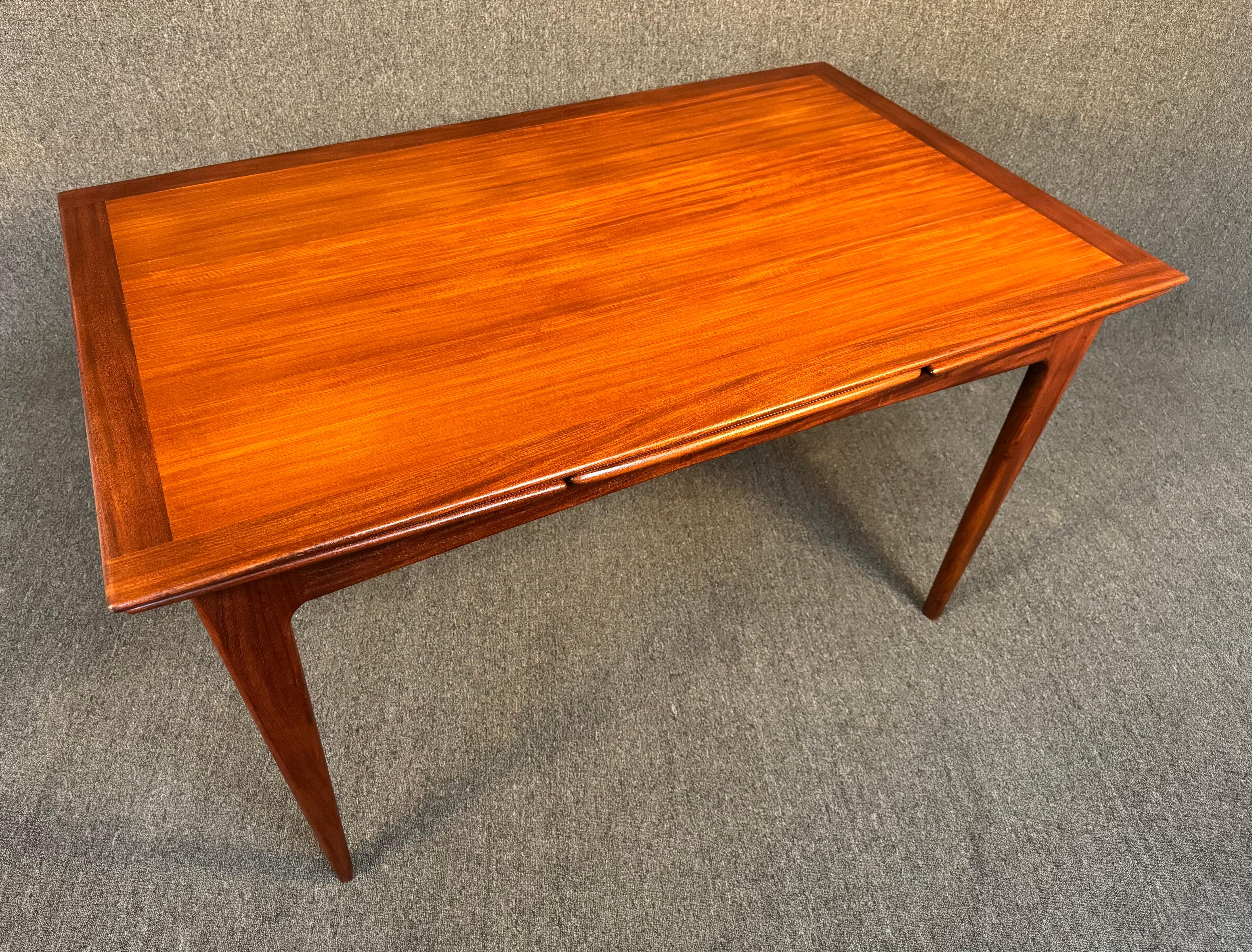 Vintage British Mid Century Modern Afromasia Teak Dining Table by A. Younger Ltd For Sale 4